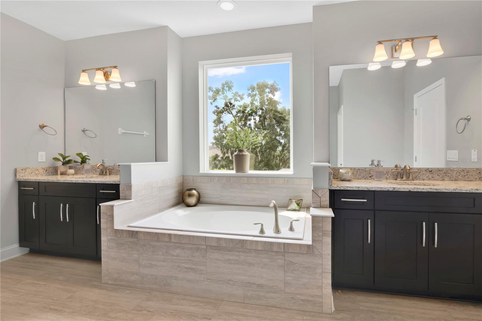 15200 LAKE CLAIRE OVERLOOK DR