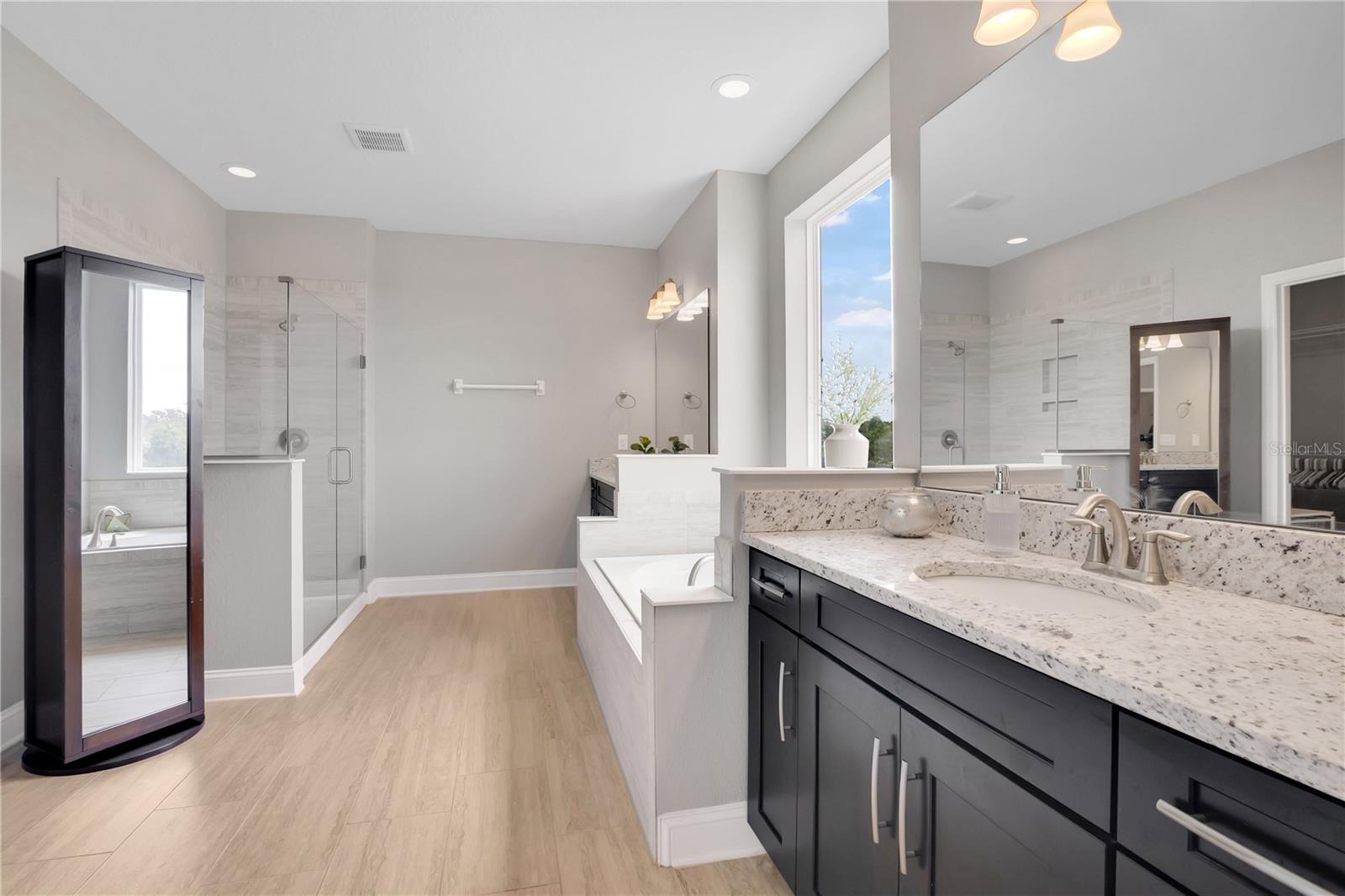 15200 LAKE CLAIRE OVERLOOK DR