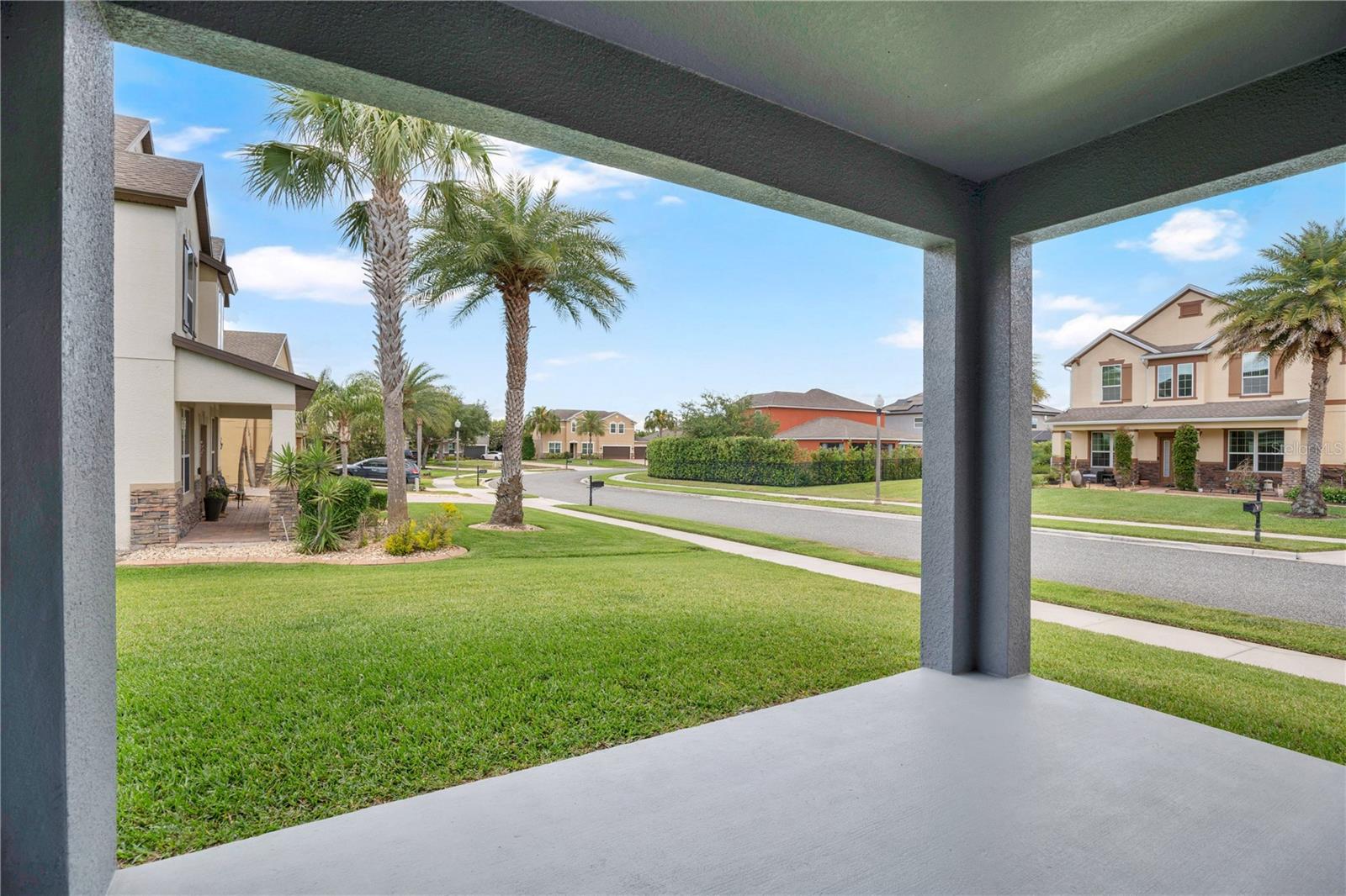 402 EGRET PLACE DR