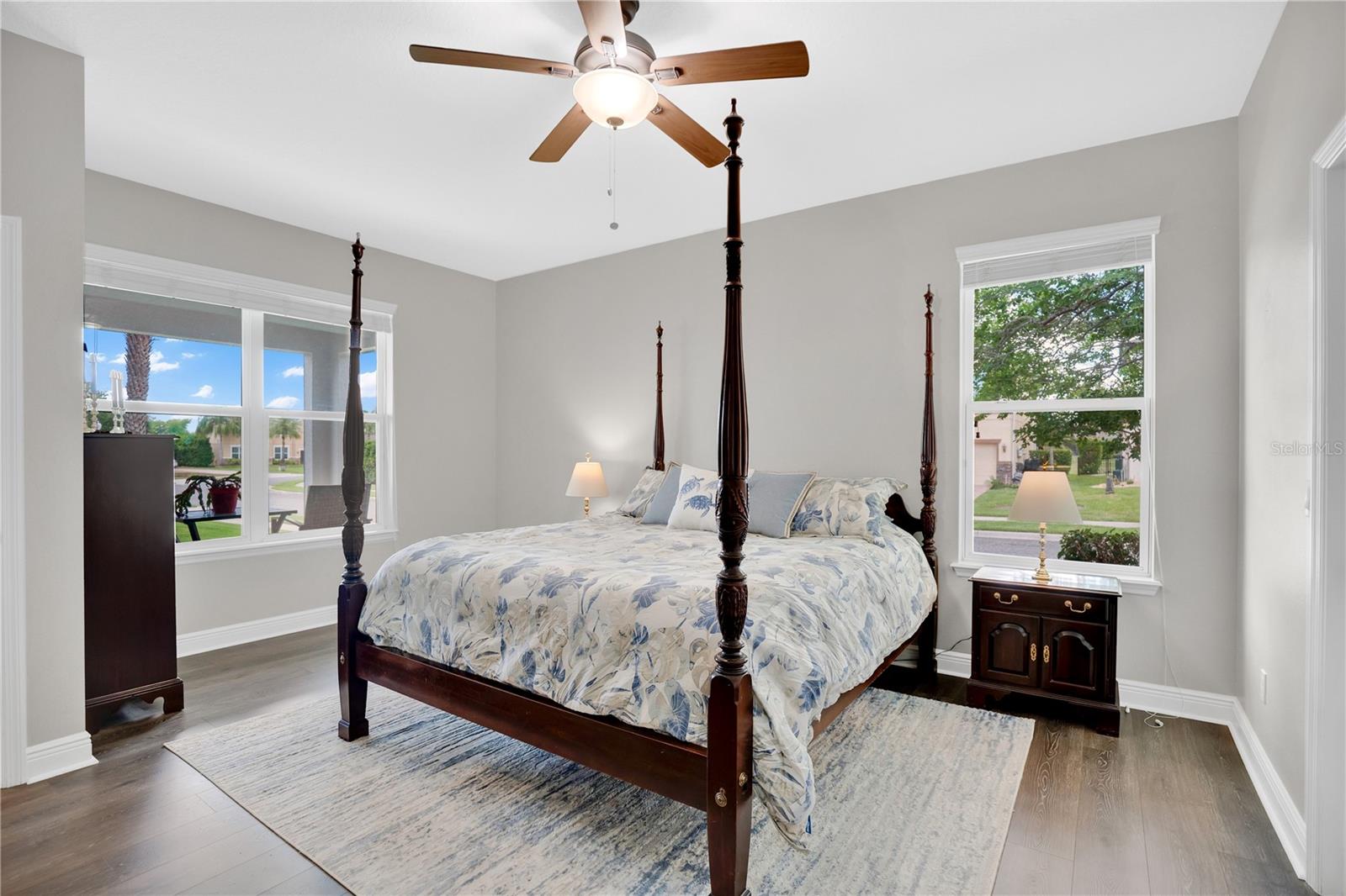 402 EGRET PLACE DR