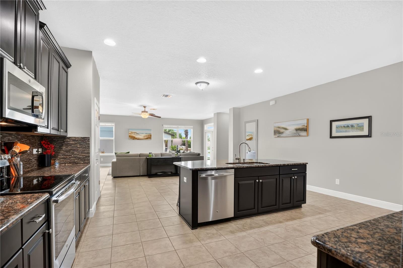 402 EGRET PLACE DR