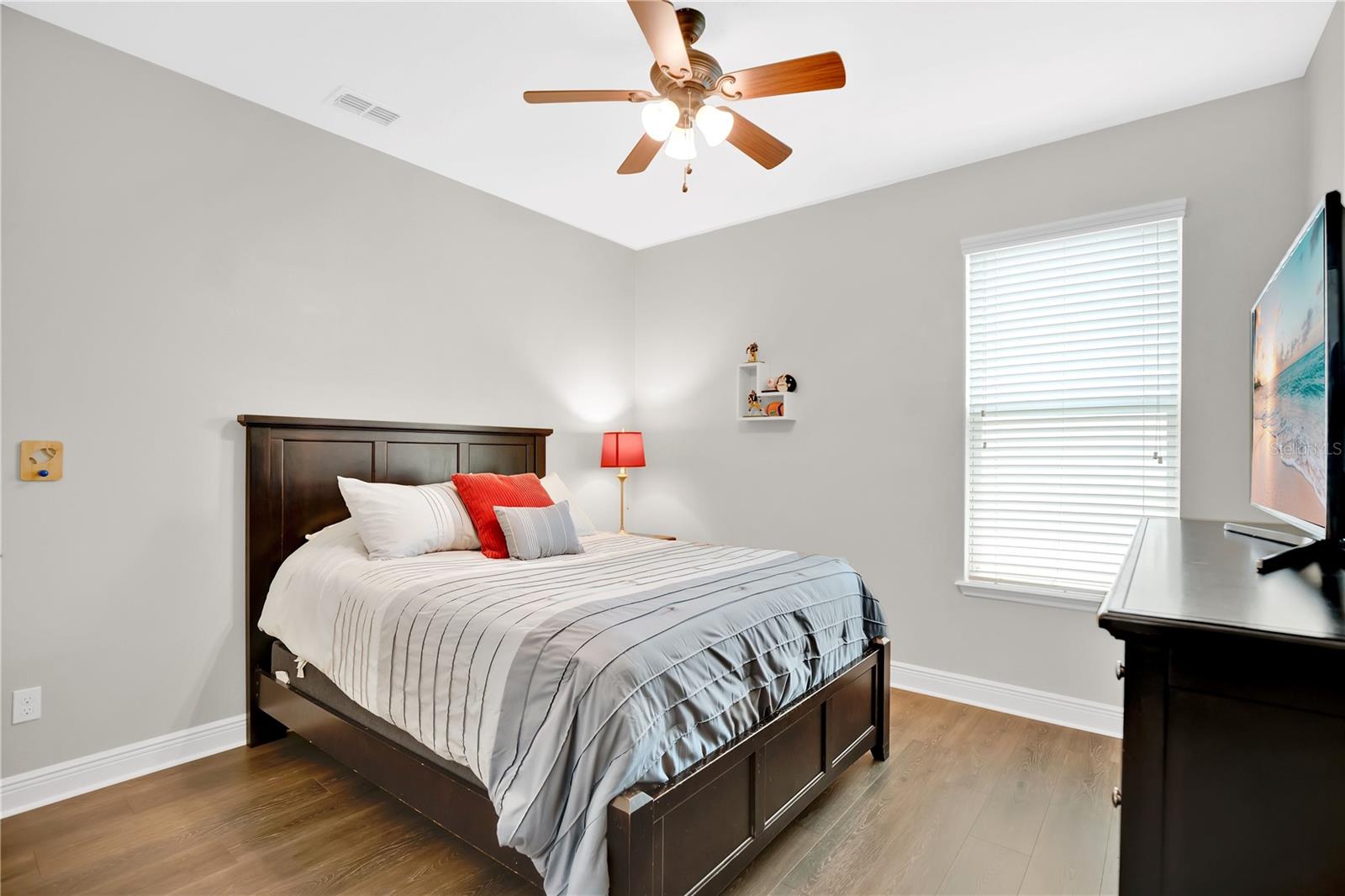 402 EGRET PLACE DR