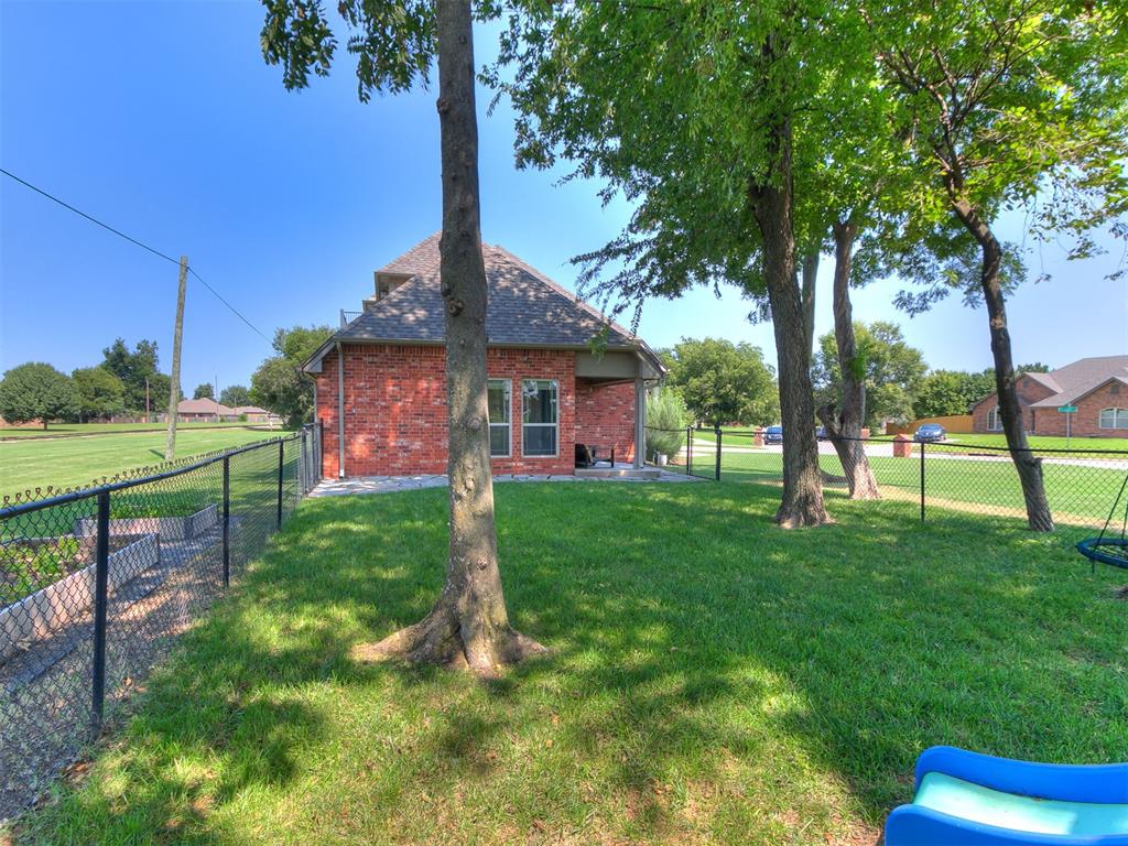 533 N Fonshill Avenue