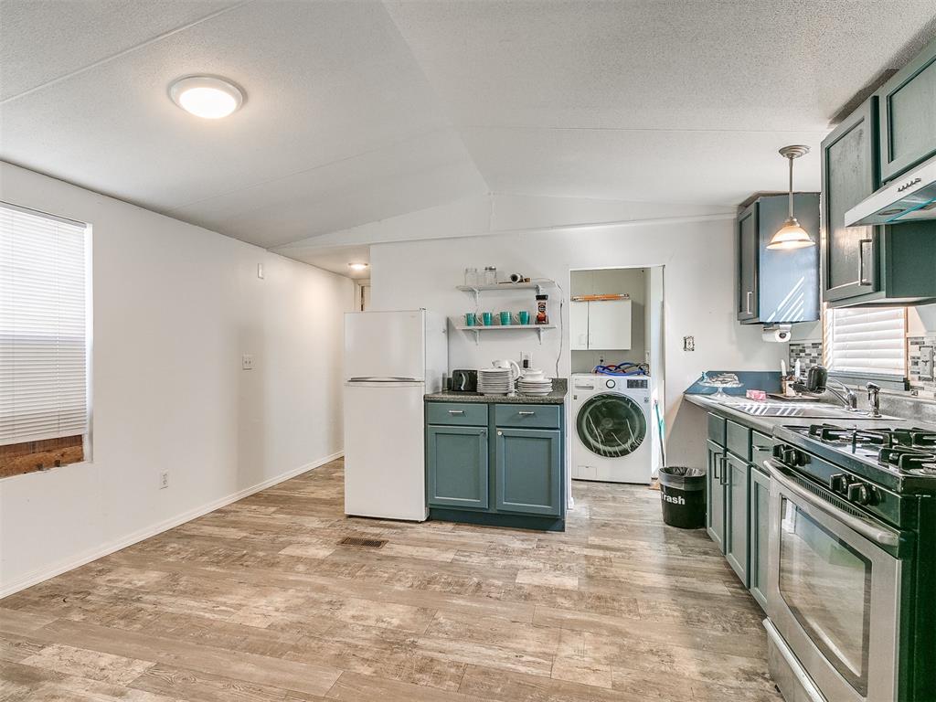 19700 Mooseville Drive