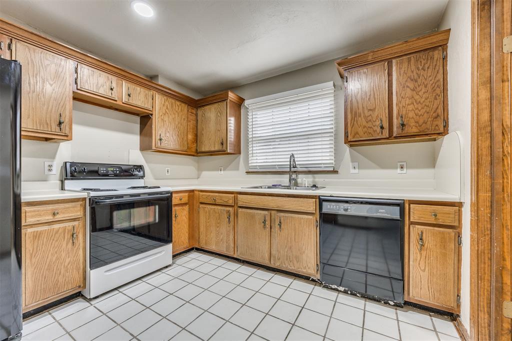 6500 N Grand Boulevard Unit: 151