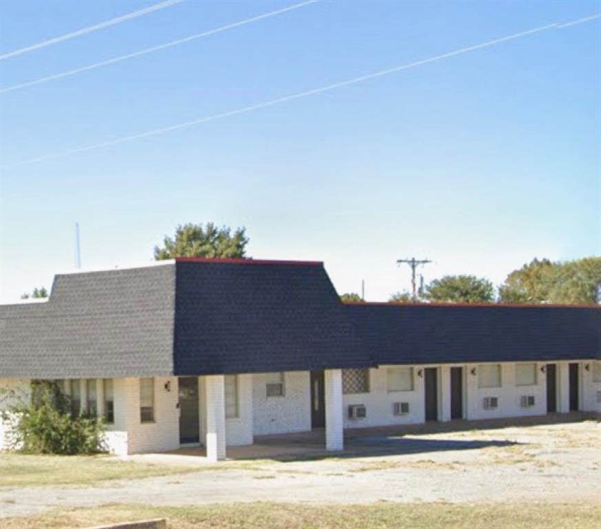 807 W Oklahoma Avenue