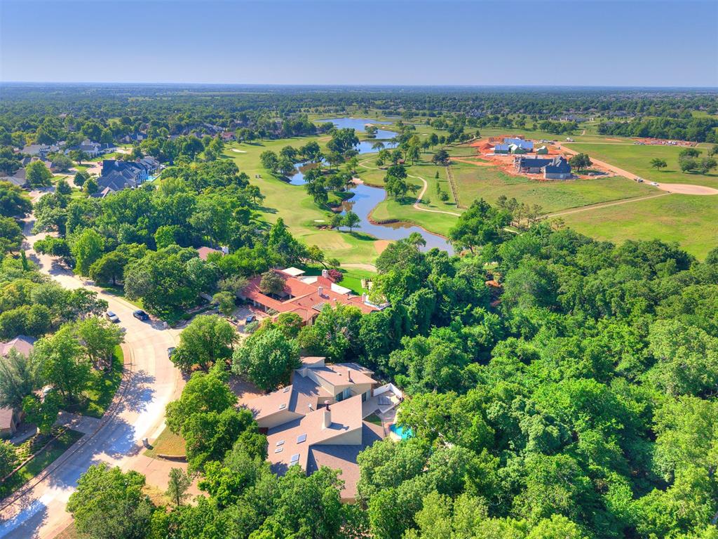 913 Oak Tree Drive