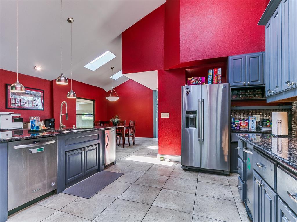913 Oak Tree Drive