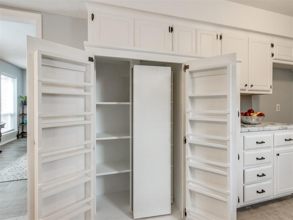 8414 S Douglas Avenue