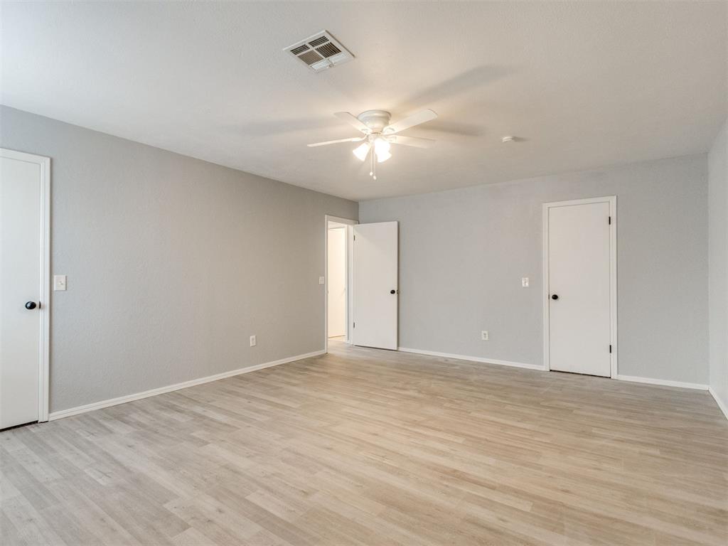 8414 S Douglas Avenue