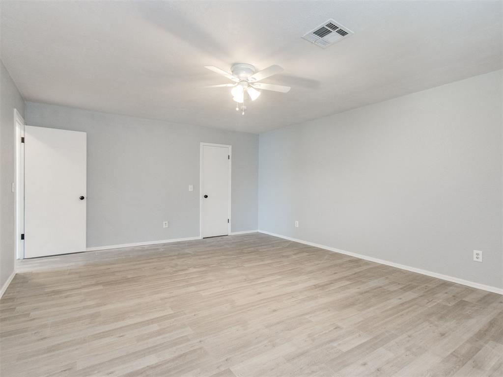 8414 S Douglas Avenue