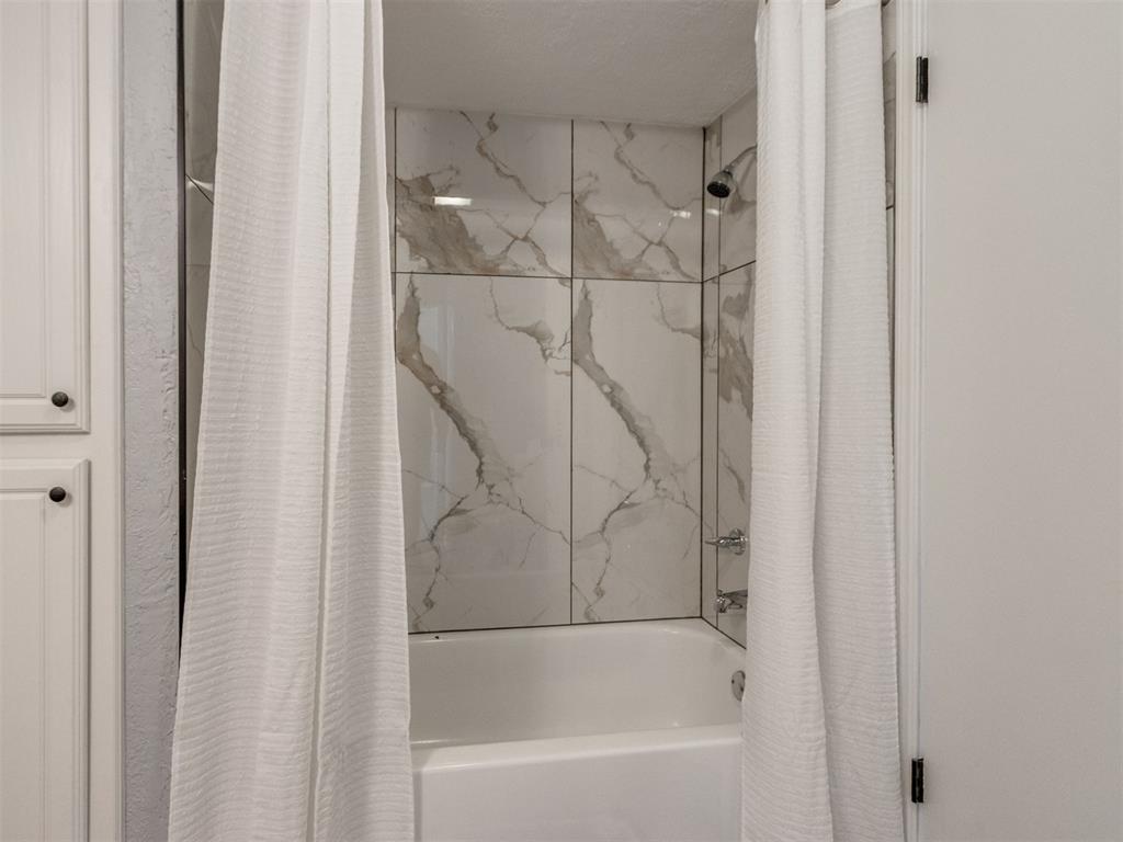 8414 S Douglas Avenue