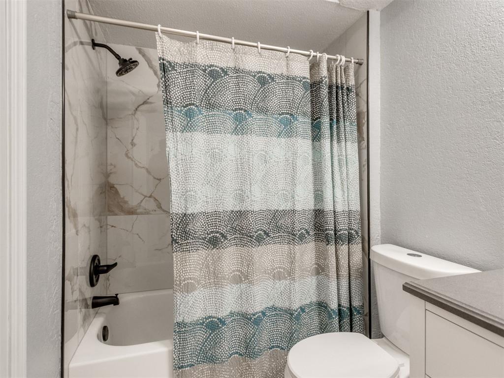 8414 S Douglas Avenue