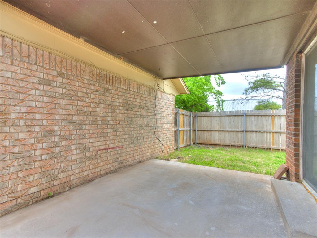 8414 S Douglas Avenue