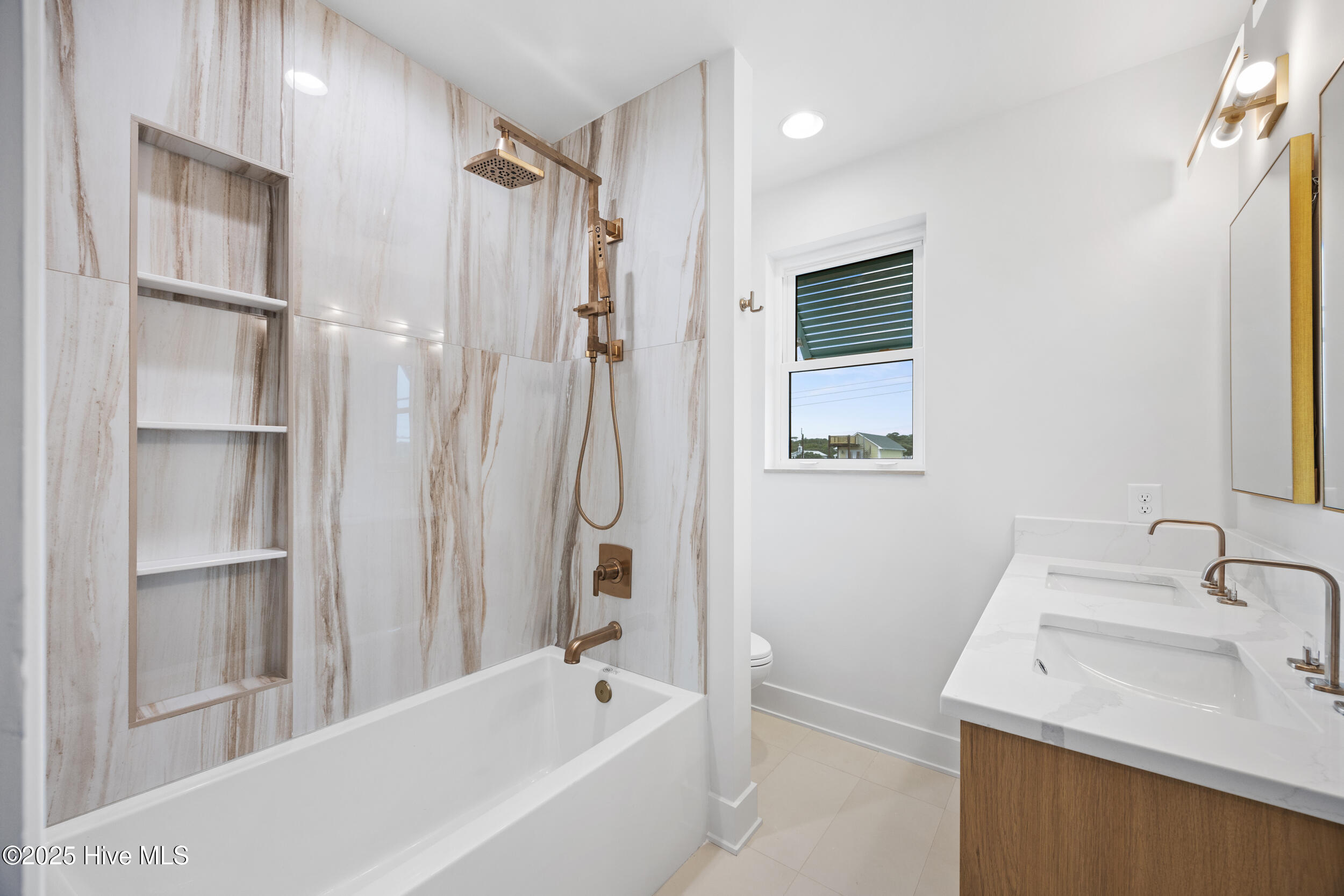 601 Fort Fisher Boulevard S, B