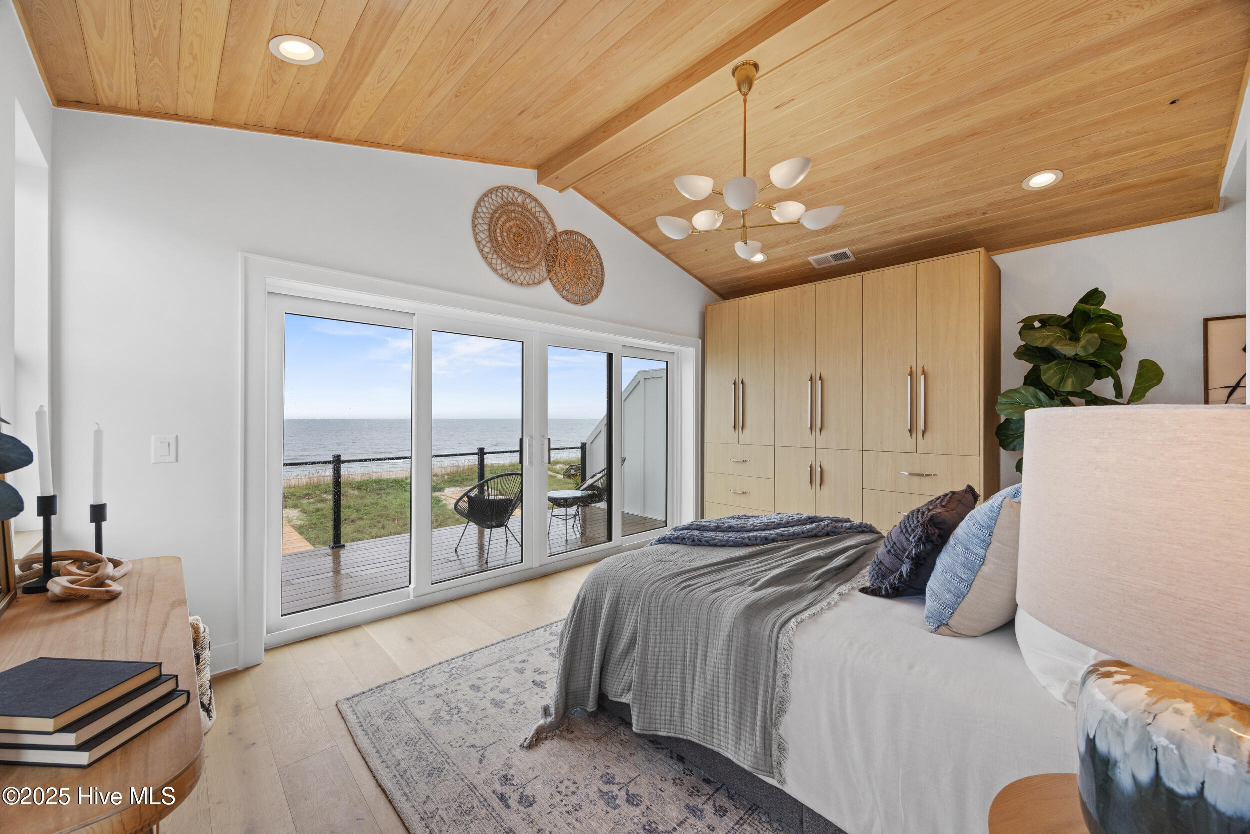 601 Fort Fisher Boulevard S, Kure Beach