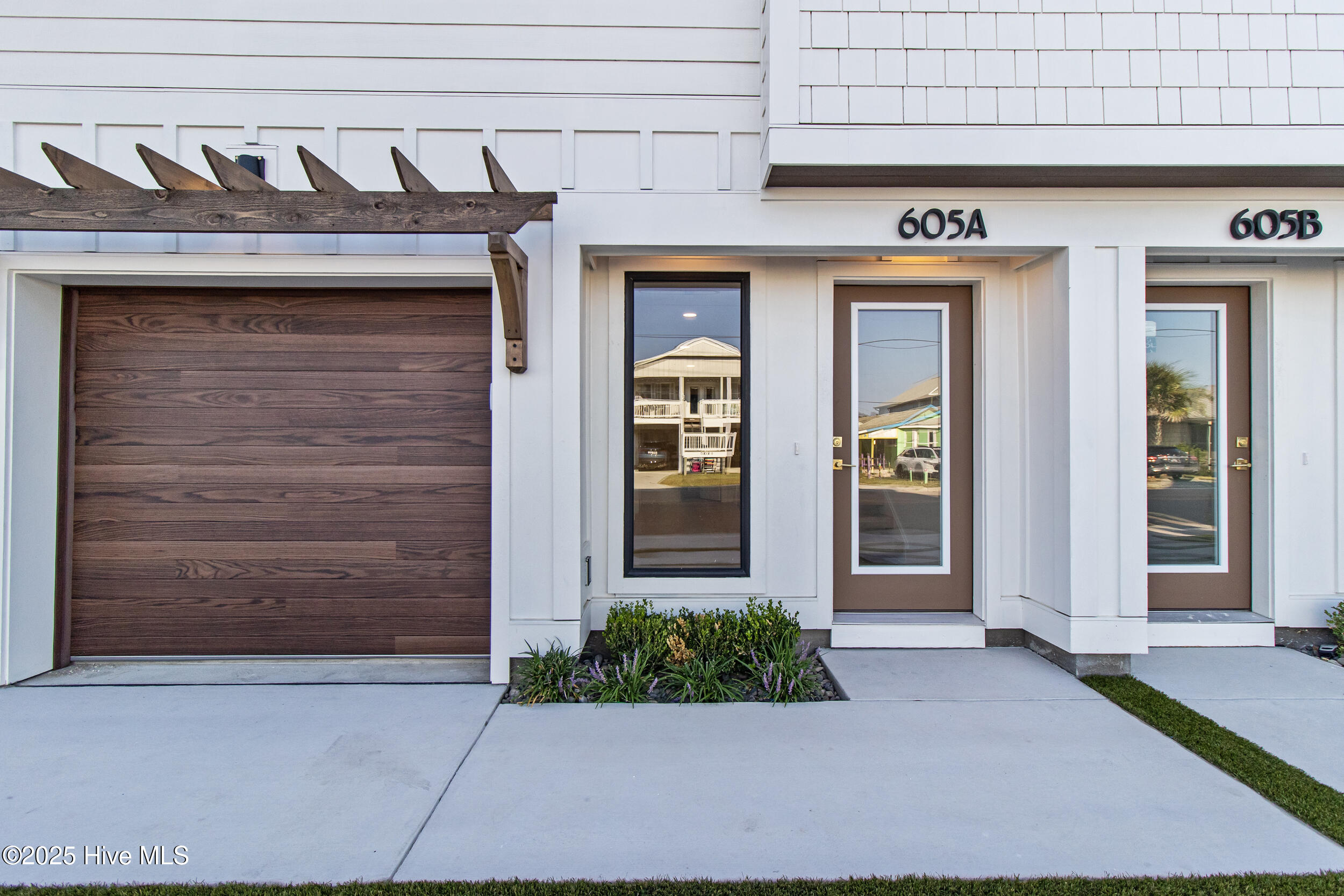 605 Fort Fisher Boulevard S, Kure Beach