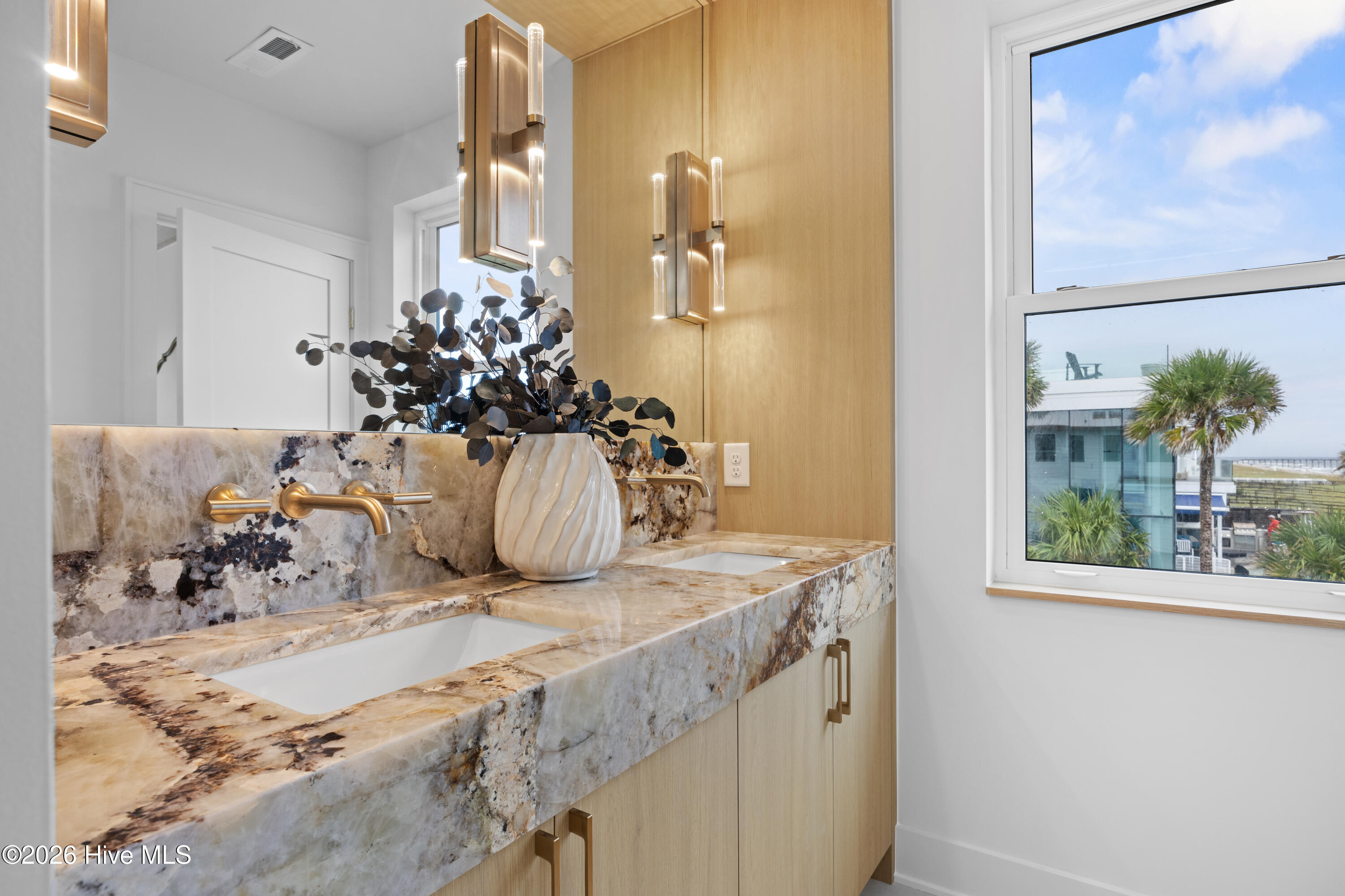 601 Fort Fisher Boulevard S A