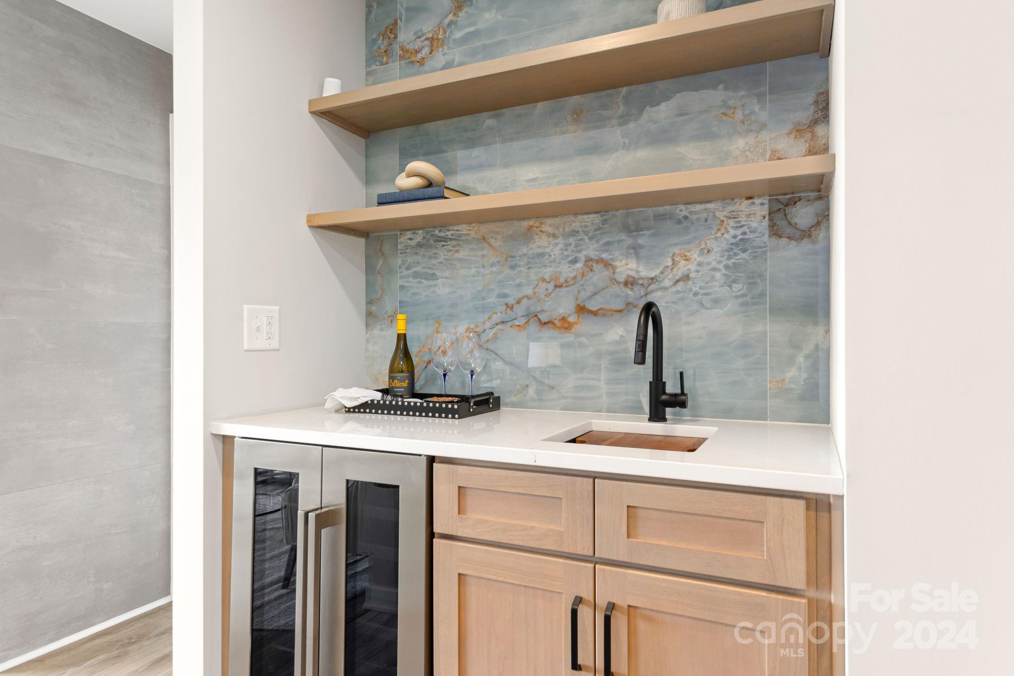 7340 Lakefront Drive Unit: 4