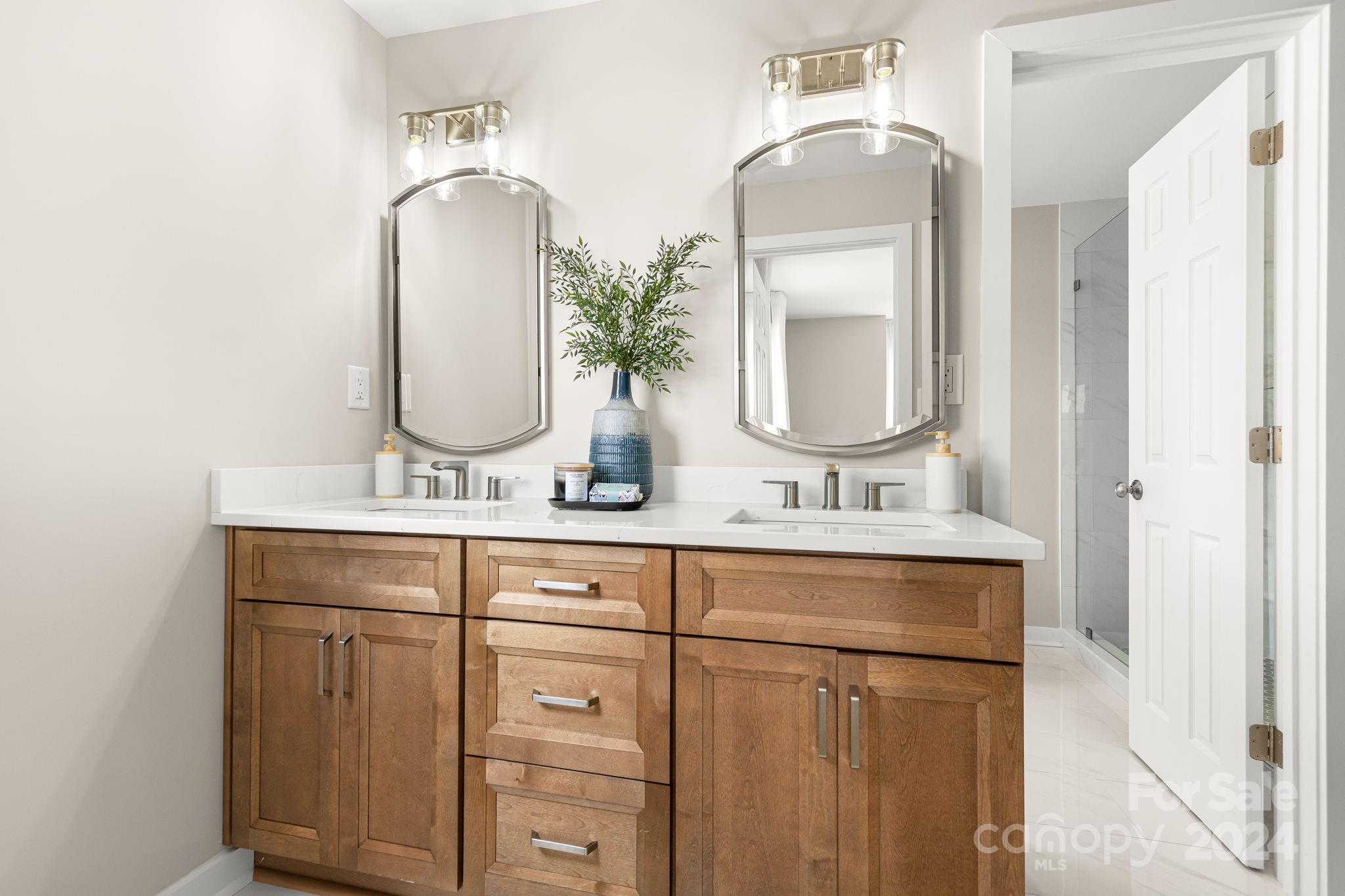 7340 Lakefront Drive Unit: 4