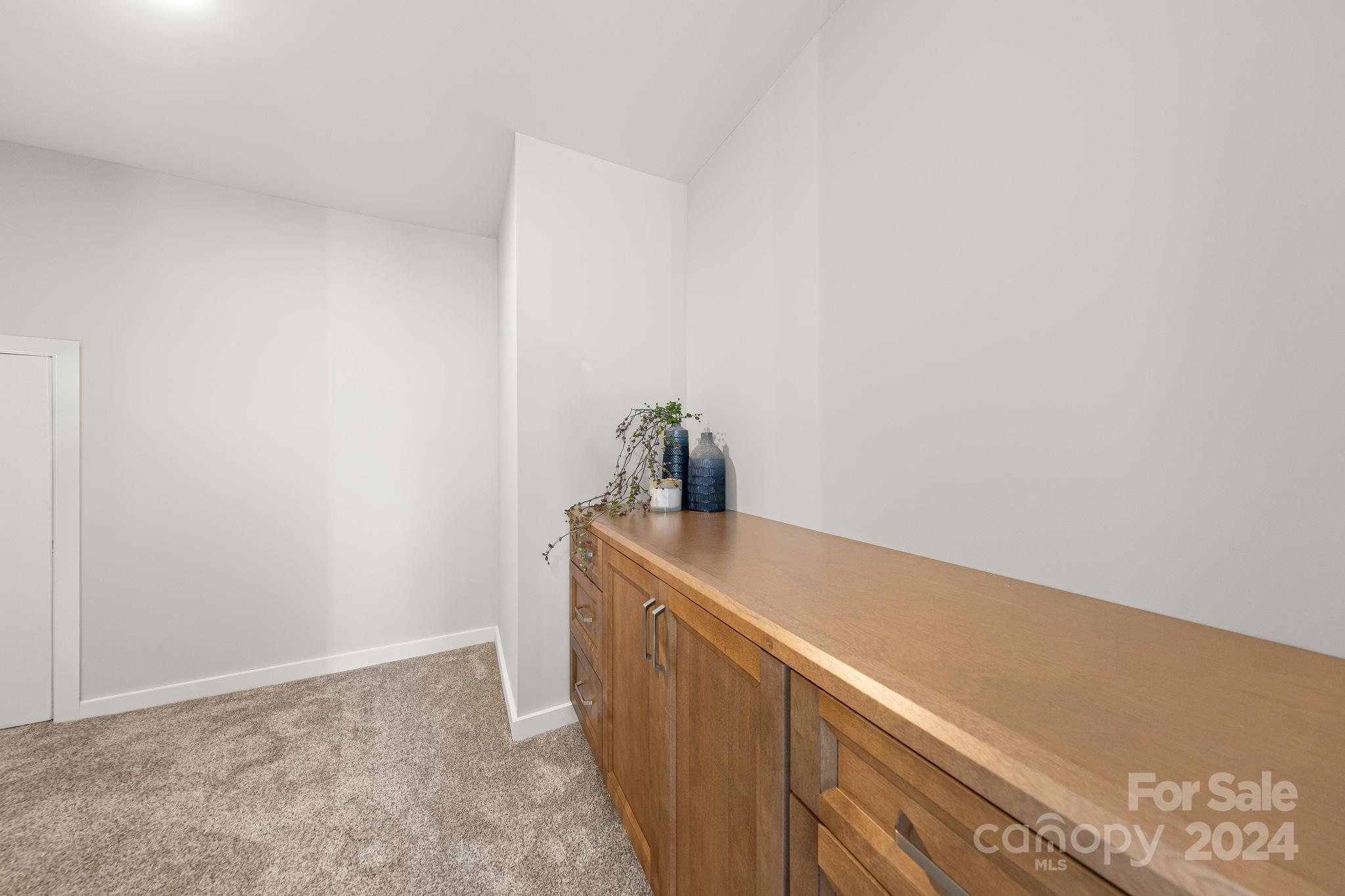 7340 Lakefront Drive Unit: 4