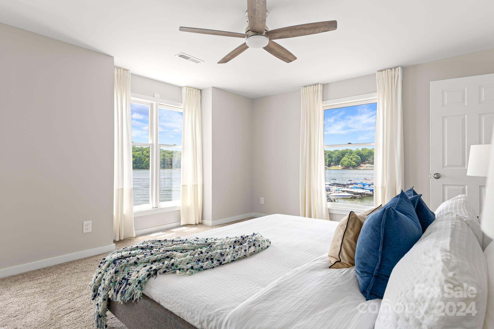 7340 Lakefront Drive Unit: 4