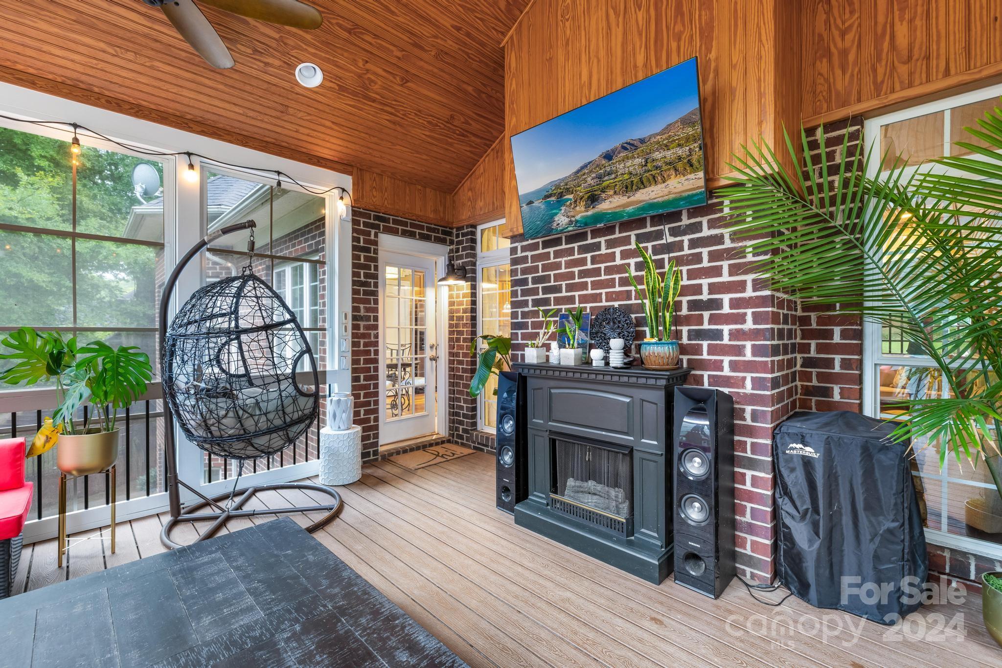 5211 Shannamara Drive