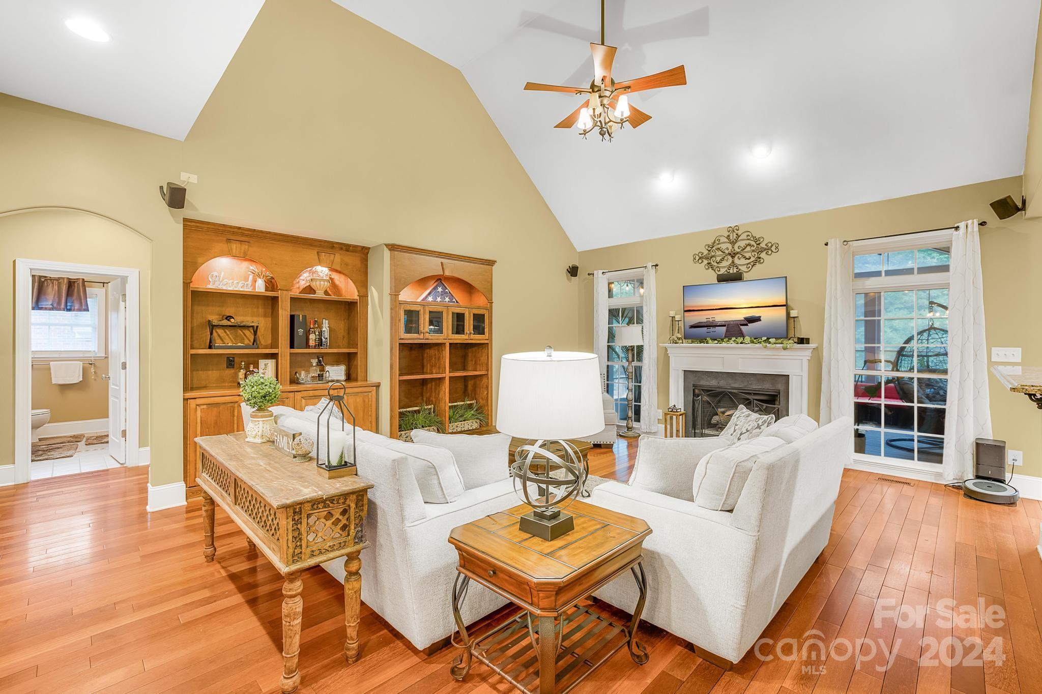 5211 Shannamara Drive