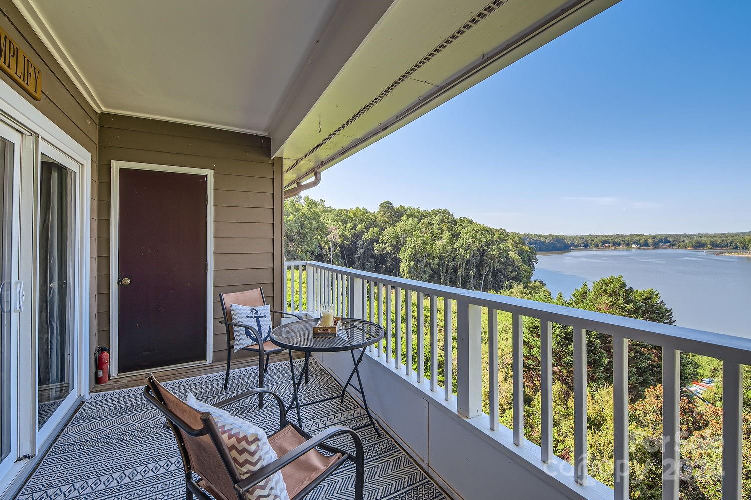 9709 Emerald Point Drive Unit: 12