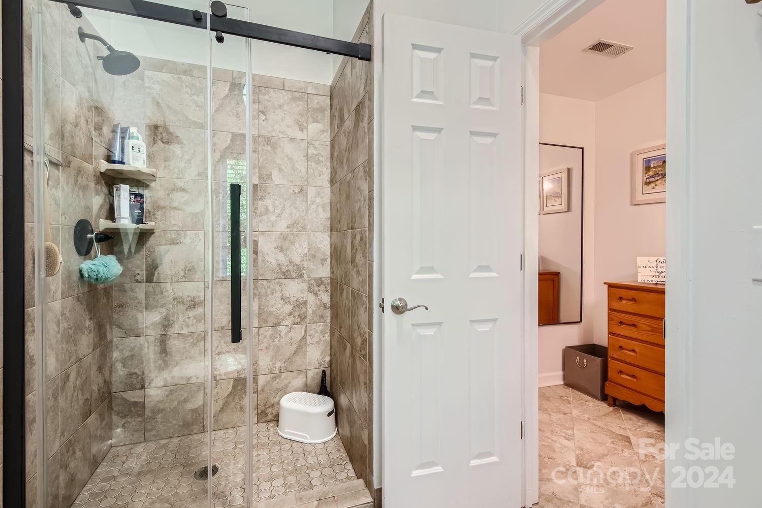9709 Emerald Point Drive Unit: 12