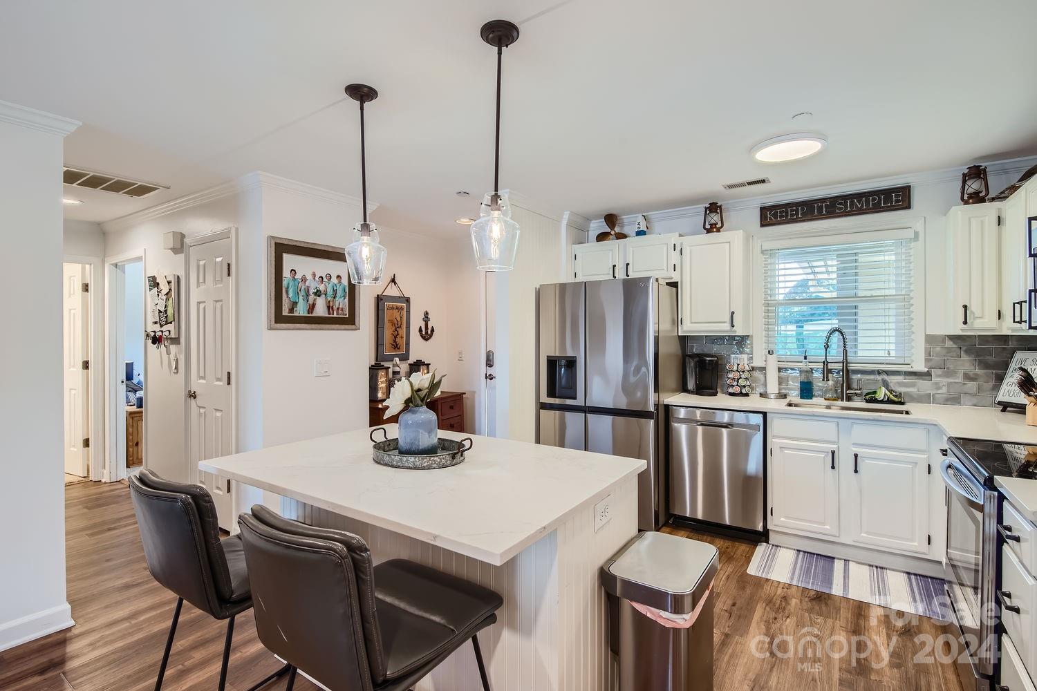 9709 Emerald Point Drive Unit: 12