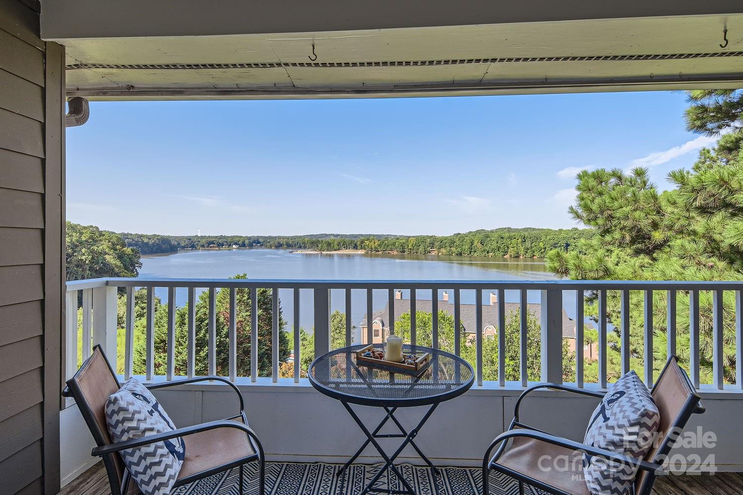 9709 Emerald Point Drive Unit: 12