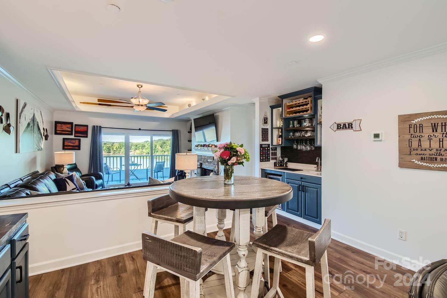 9709 Emerald Point Drive Unit: 12