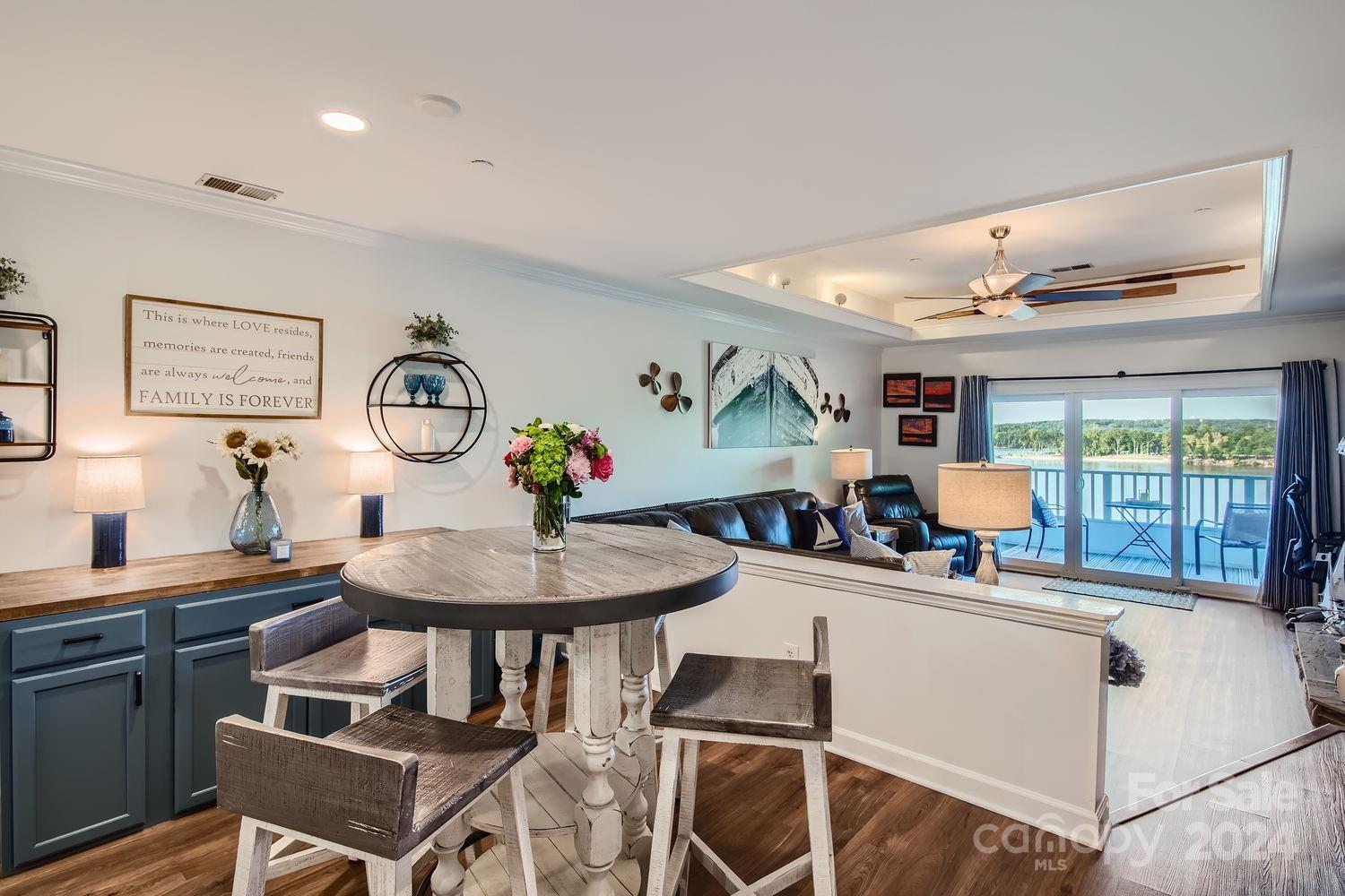 9709 Emerald Point Drive Unit: 12