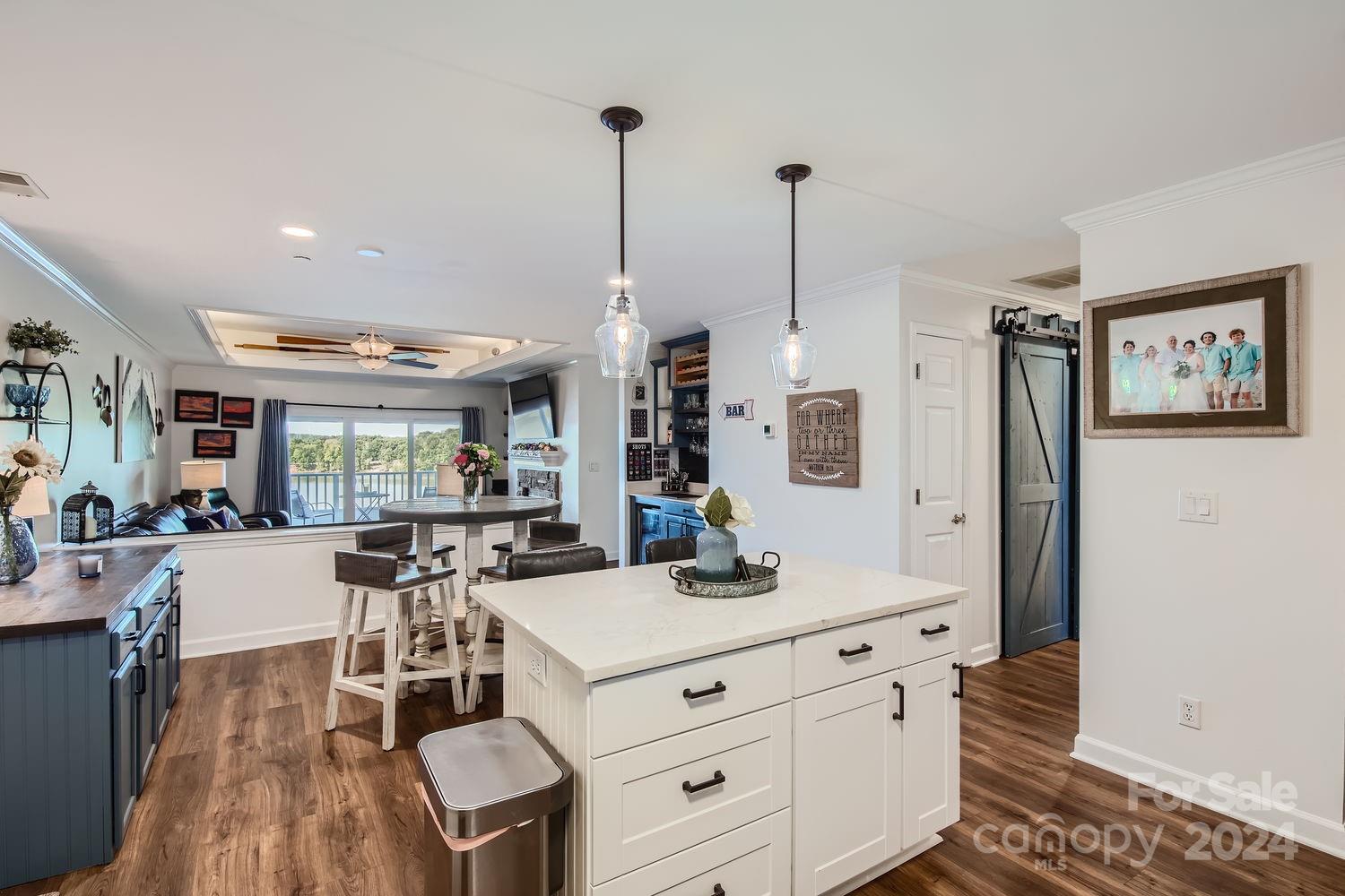9709 Emerald Point Drive Unit: 12