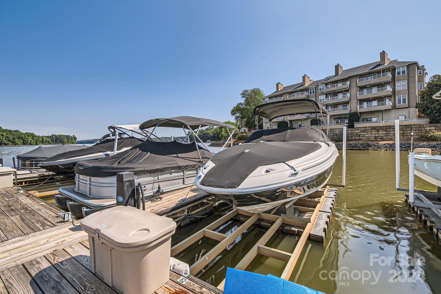 9709 Emerald Point Drive Unit: 12