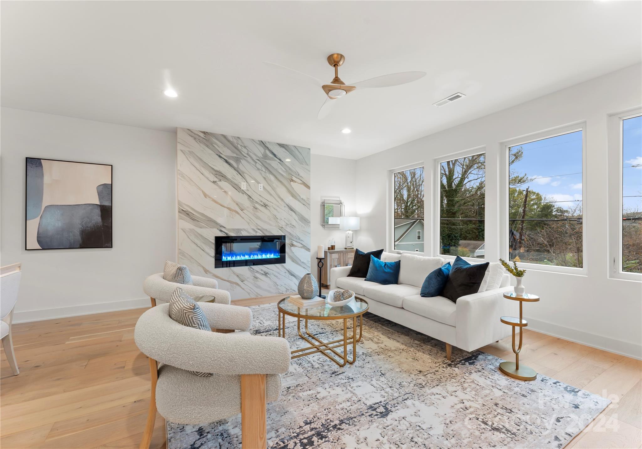 2907 Hilliard Drive