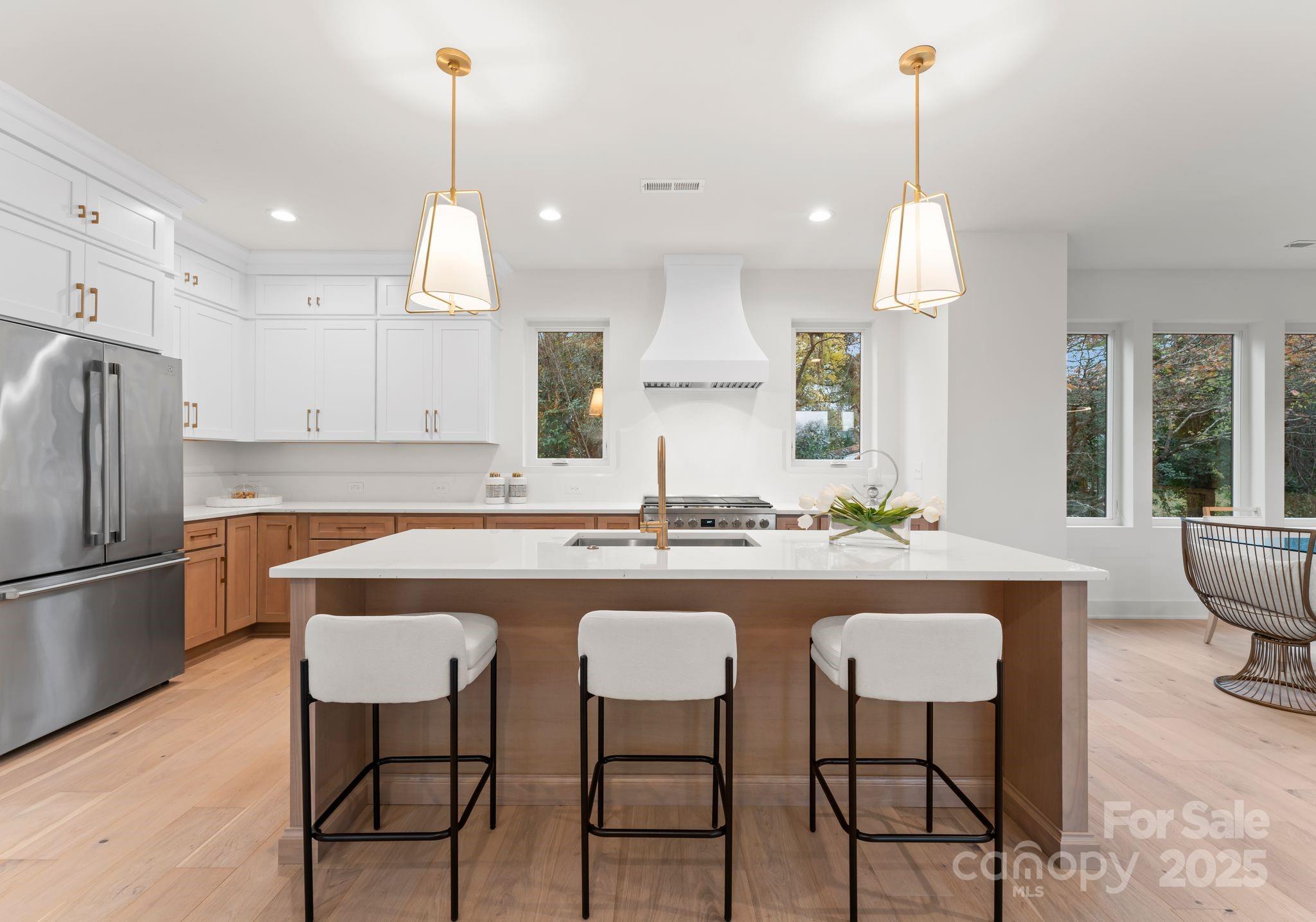 2911 Hilliard Drive