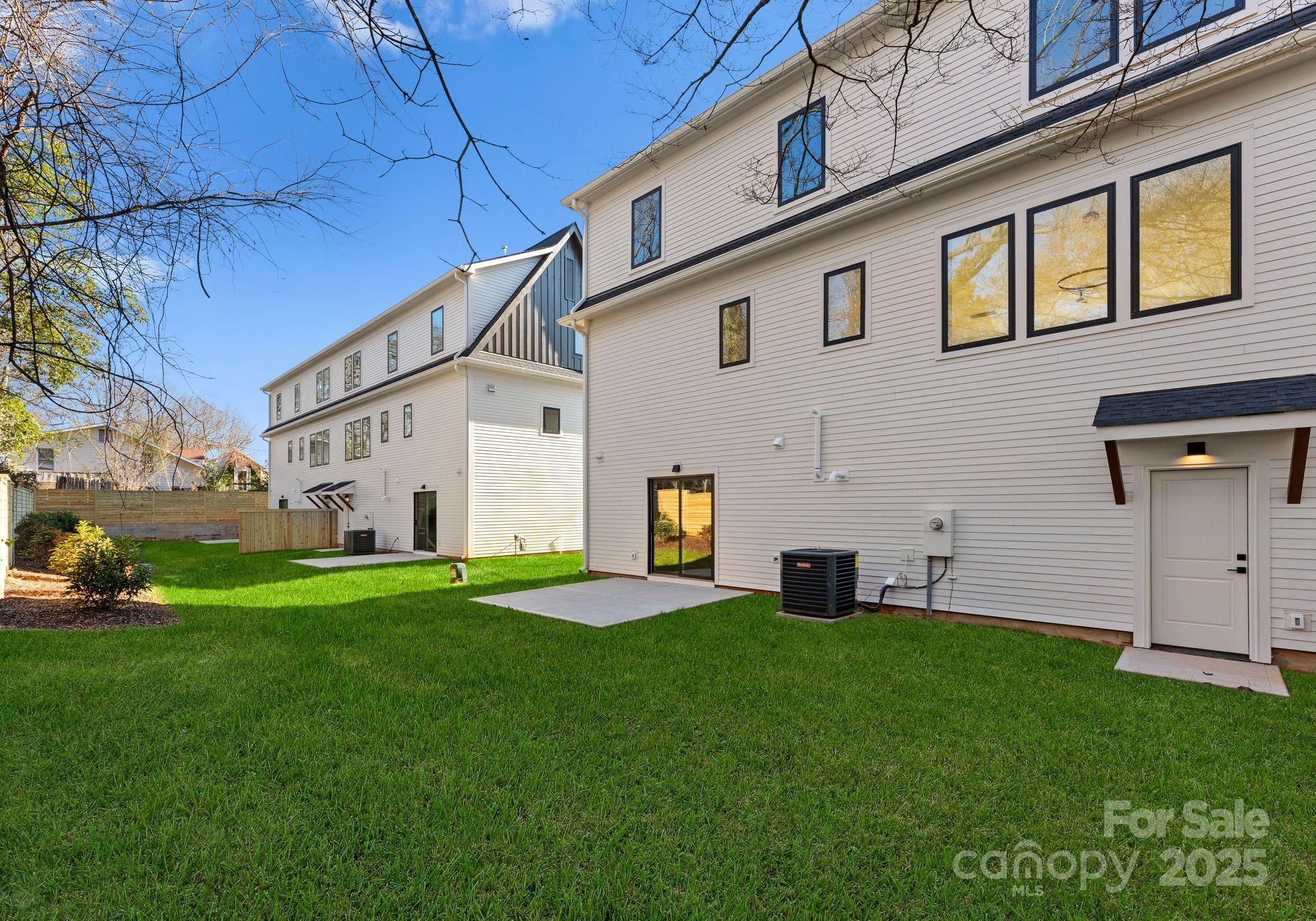 2911 Hilliard Drive