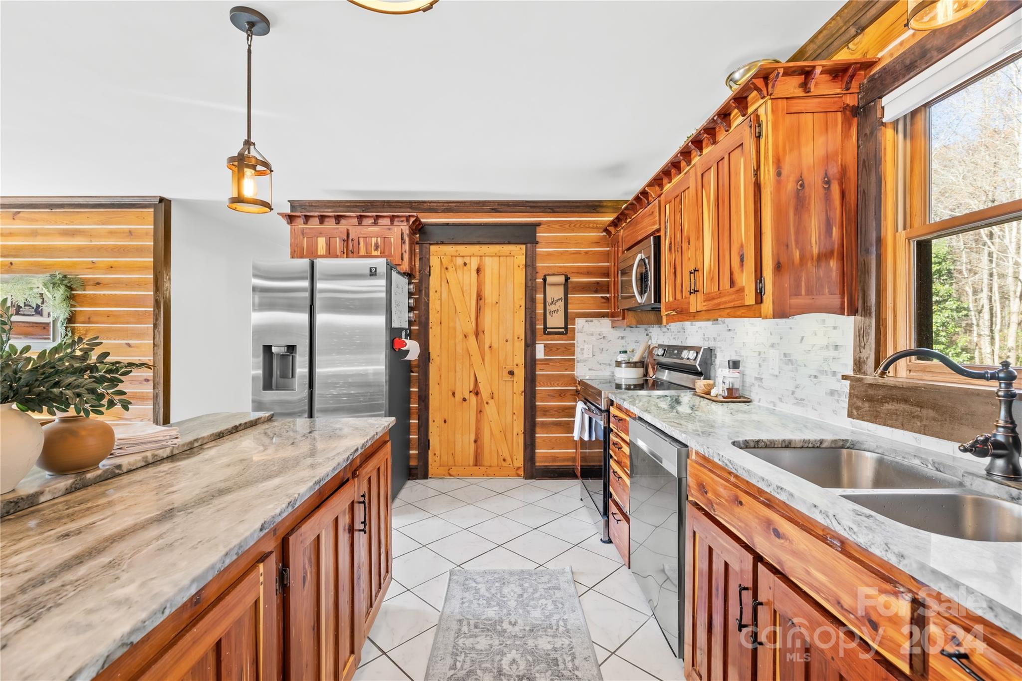 27311 Hedge Road