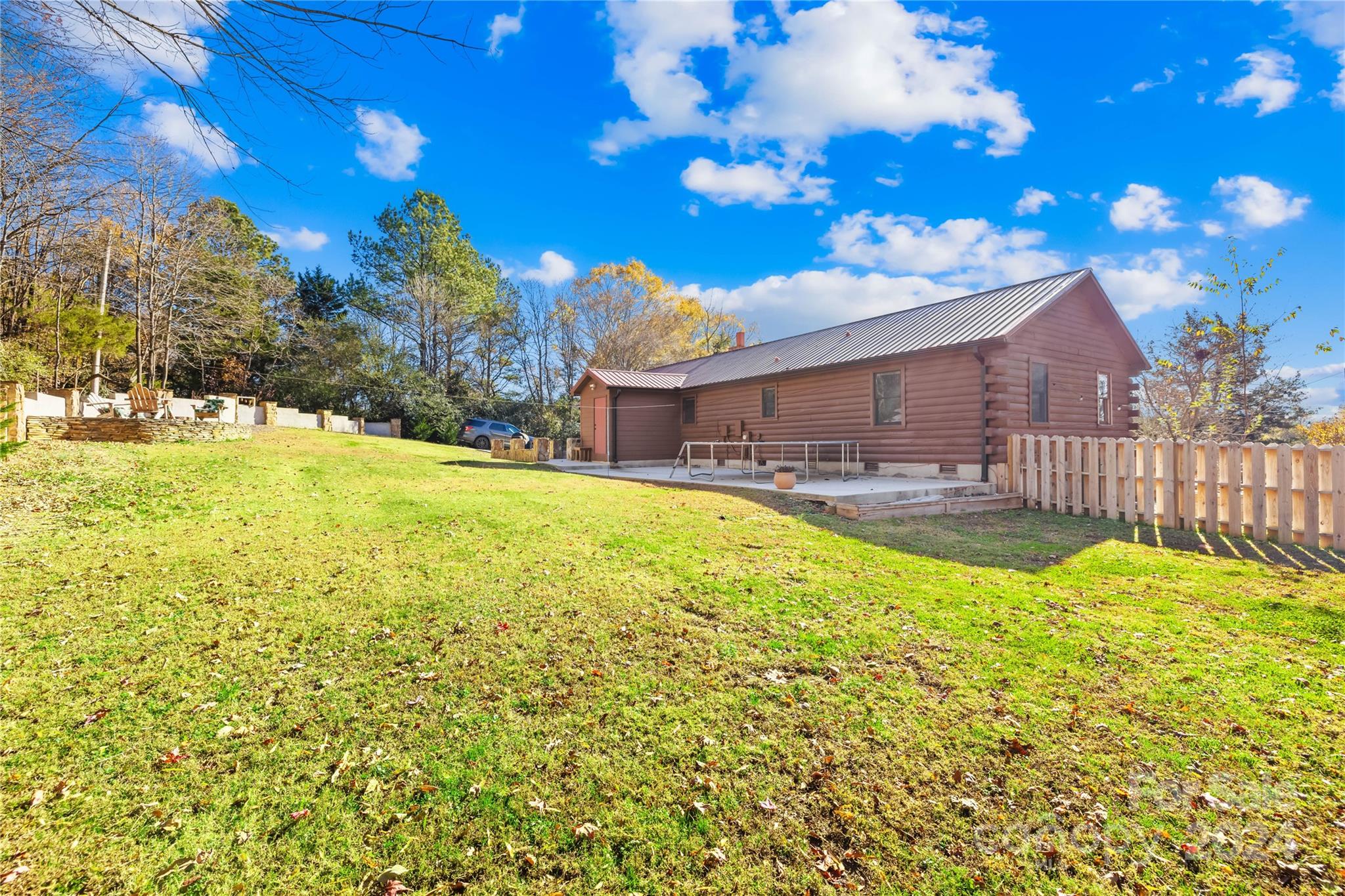 27311 Hedge Road