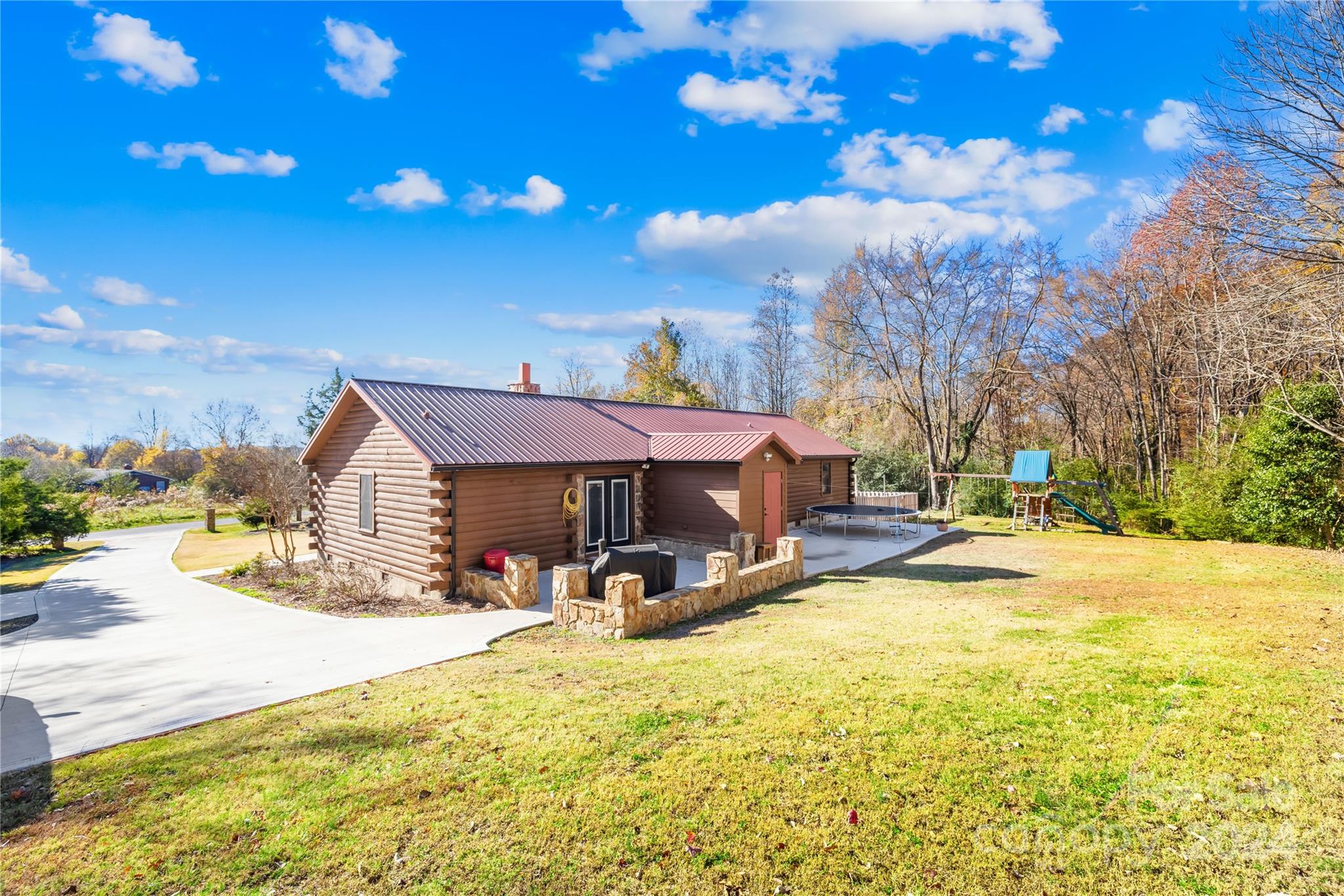 27311 Hedge Road