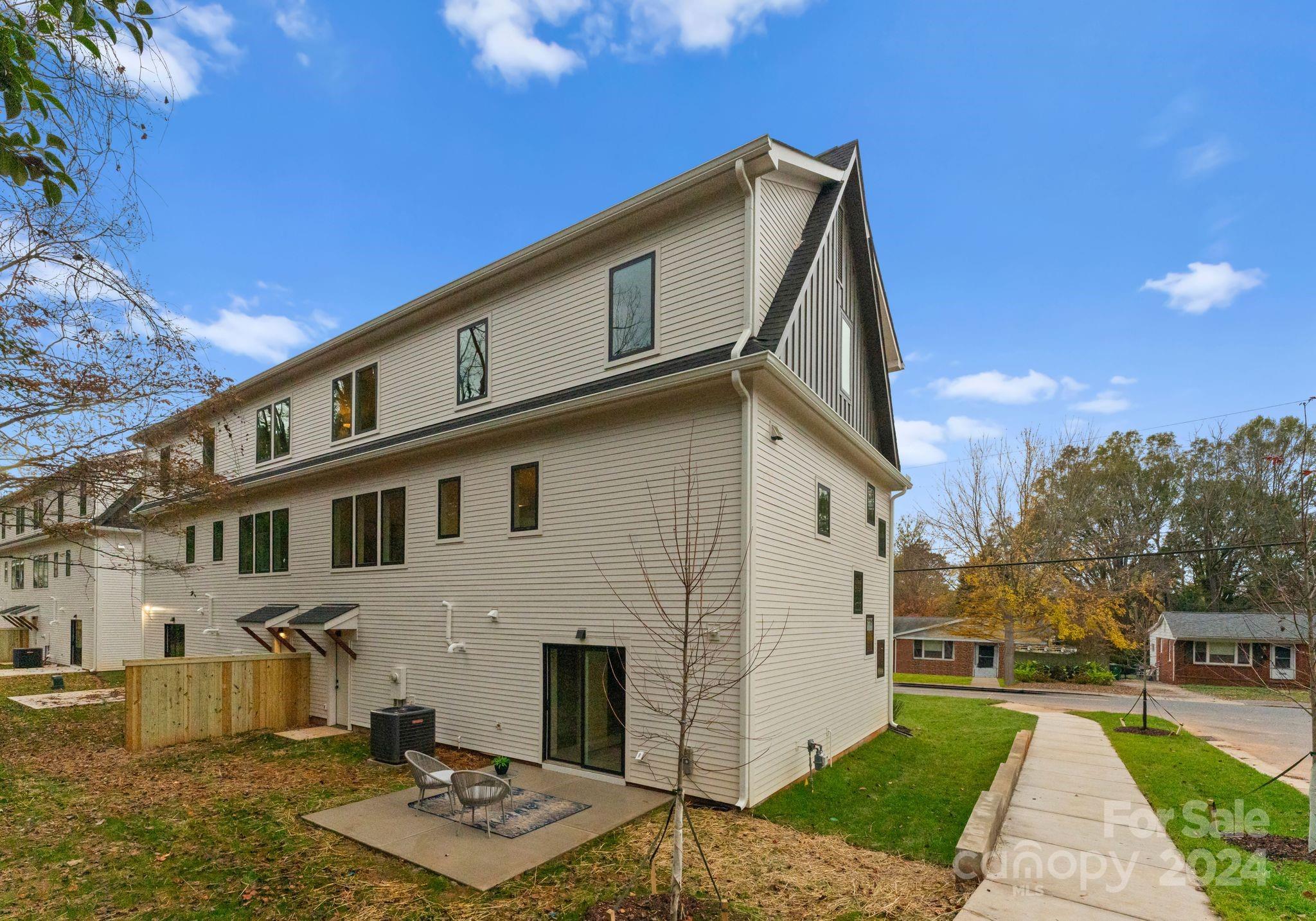 2903 Hilliard Drive