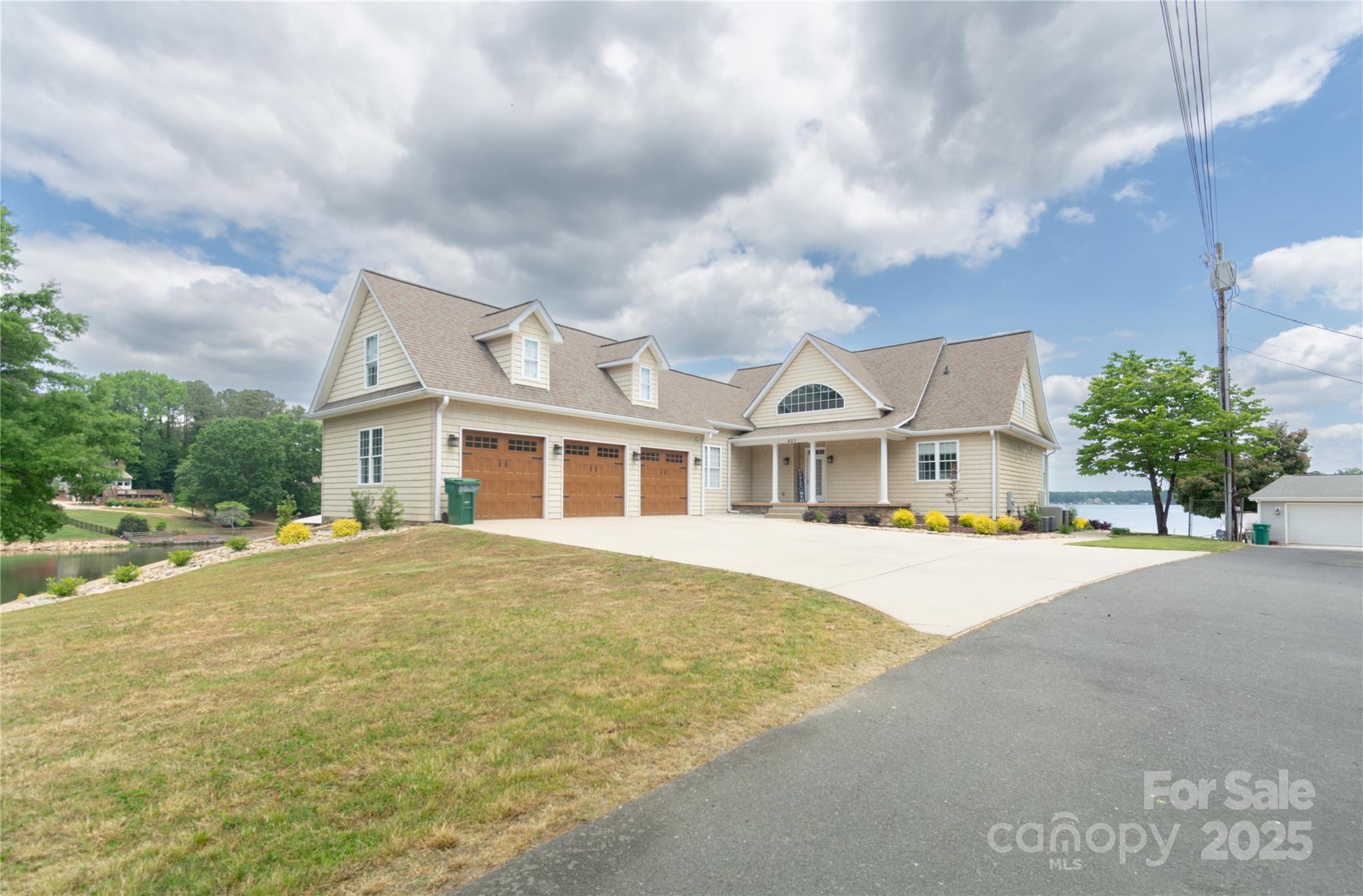 627 Birdie Lane Unit: 21/22