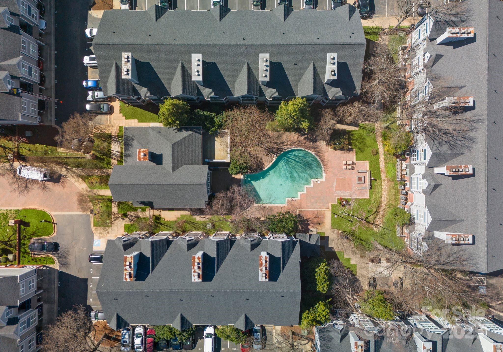 529 N Graham Street Unit: 2G