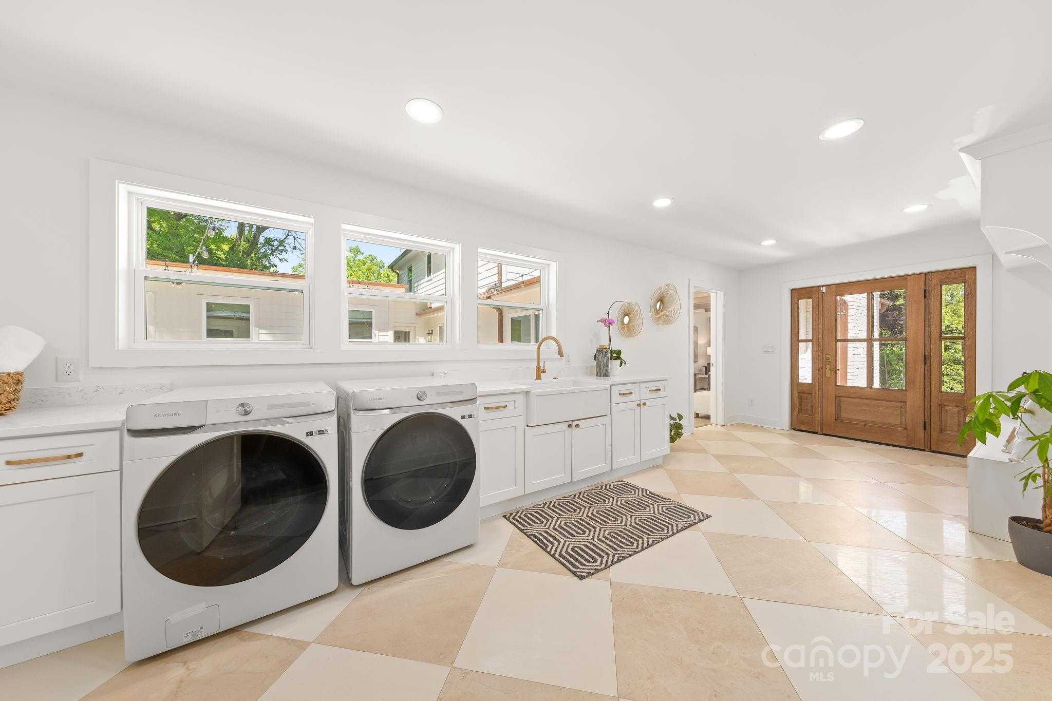 2411 Ainsdale Road