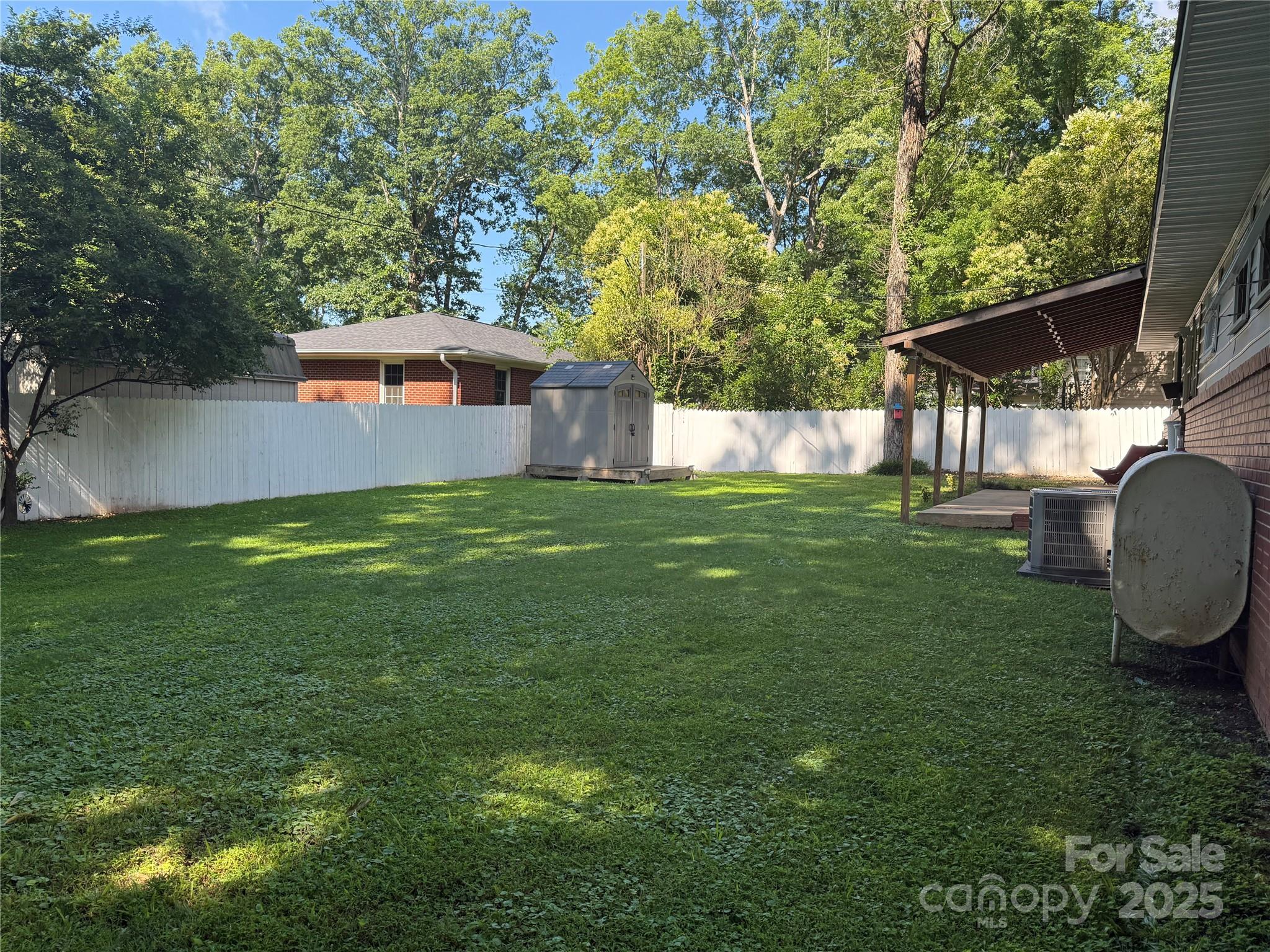 708 East Street Unit: 8,9