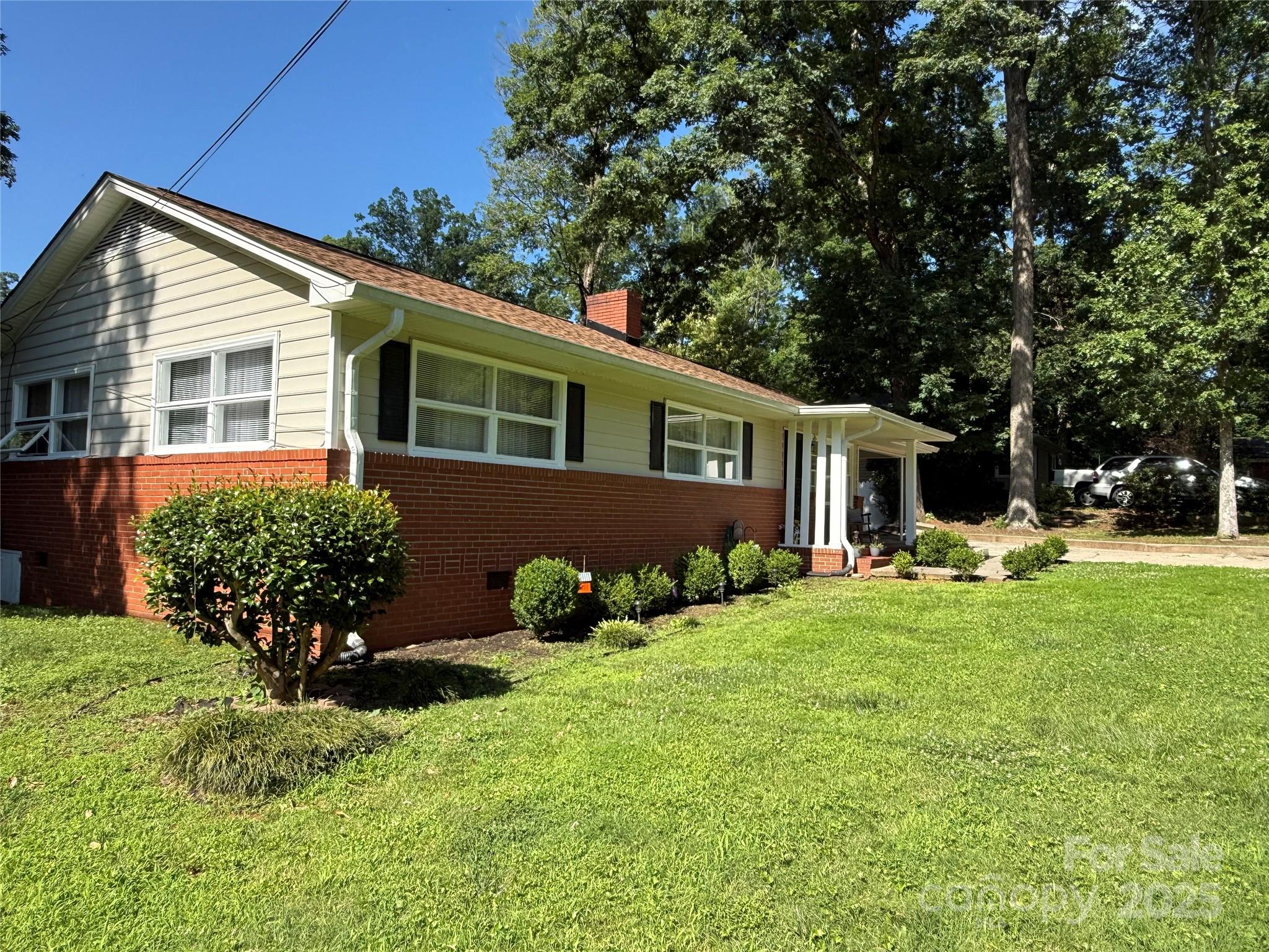 708 East Street Unit: 8,9