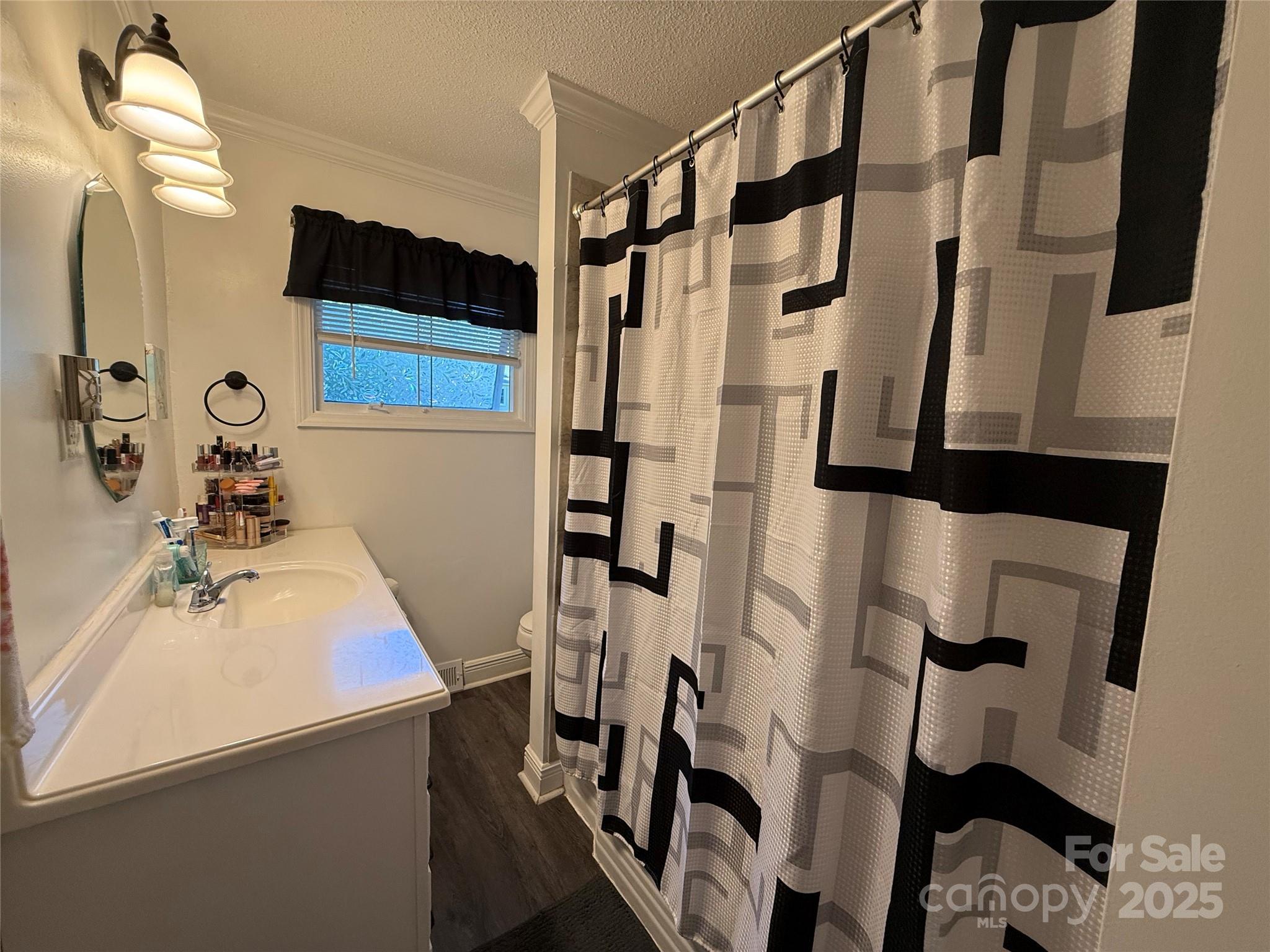 708 East Street Unit: 8,9