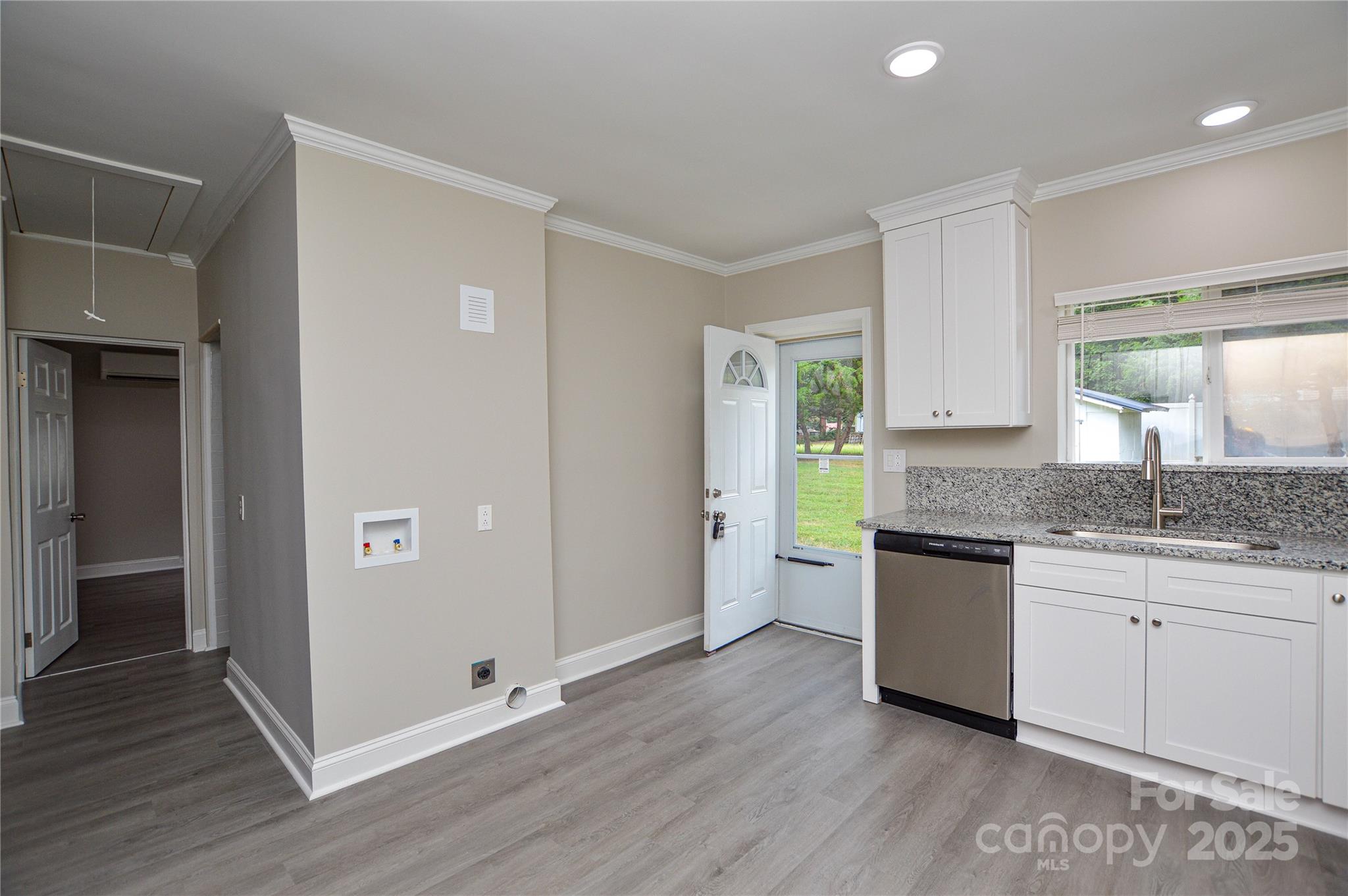 1312 Dogwood Avenue